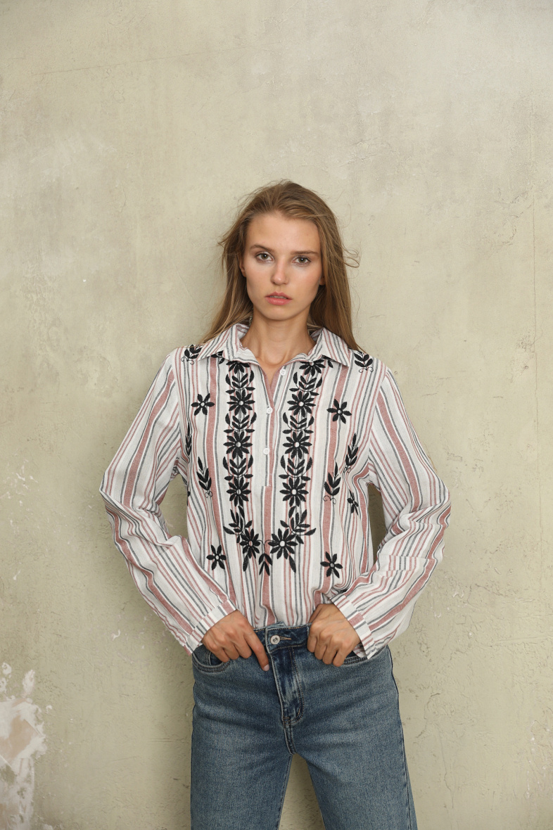 Mayorista SARAH JOHN - Camisa de rayas con bordado