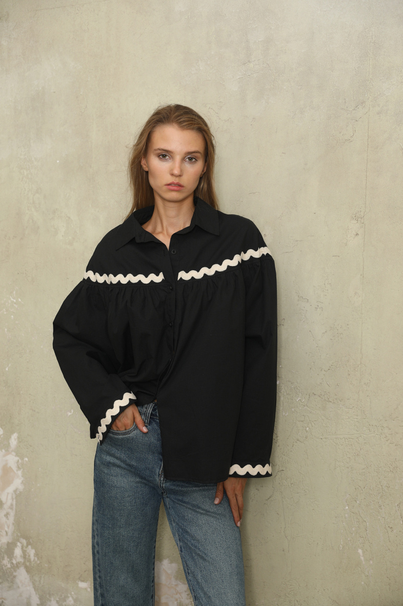 Mayorista SARAH JOHN - Camisa con detalle bordado