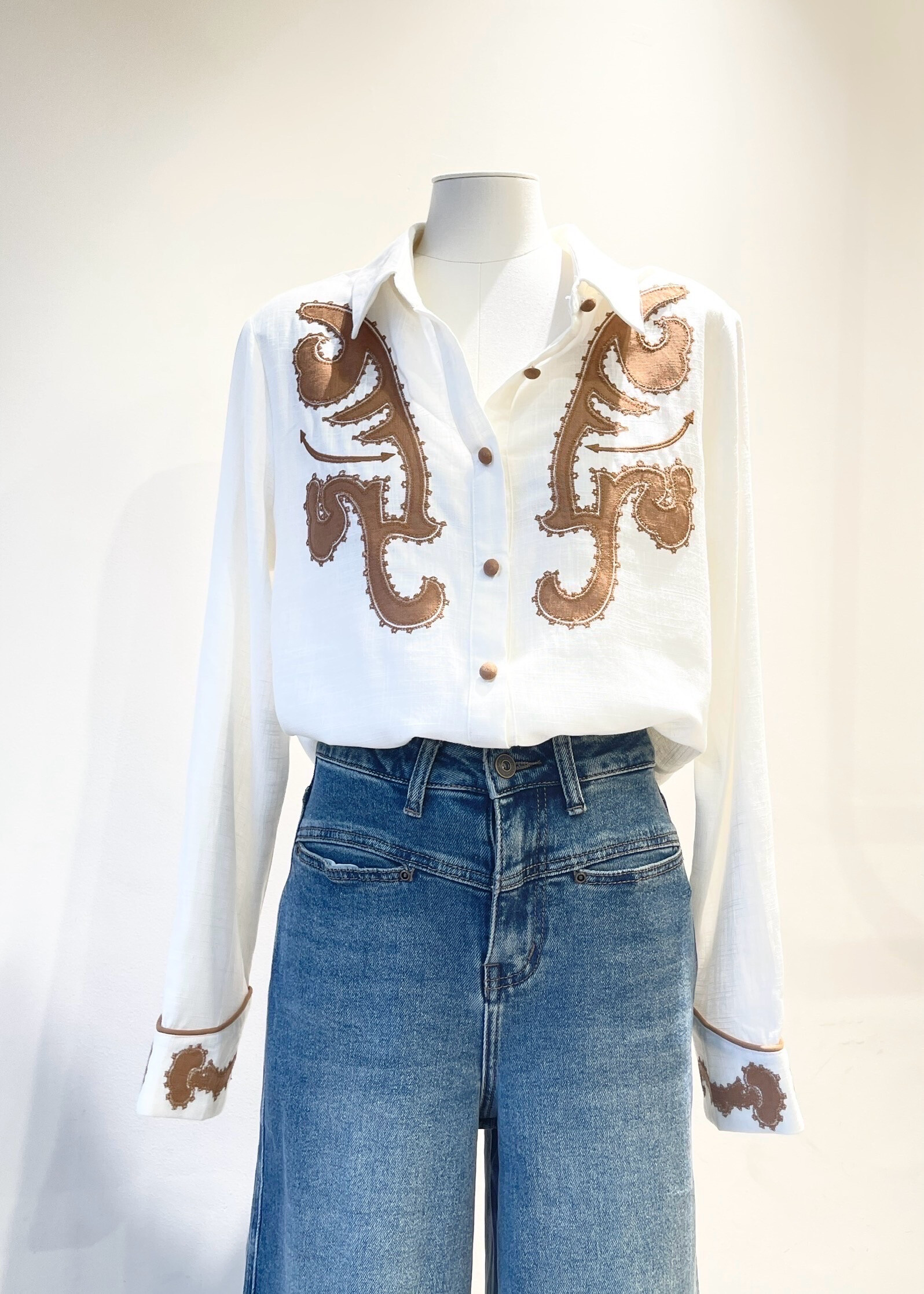 Mayorista SARAH JOHN - Blusa bordada