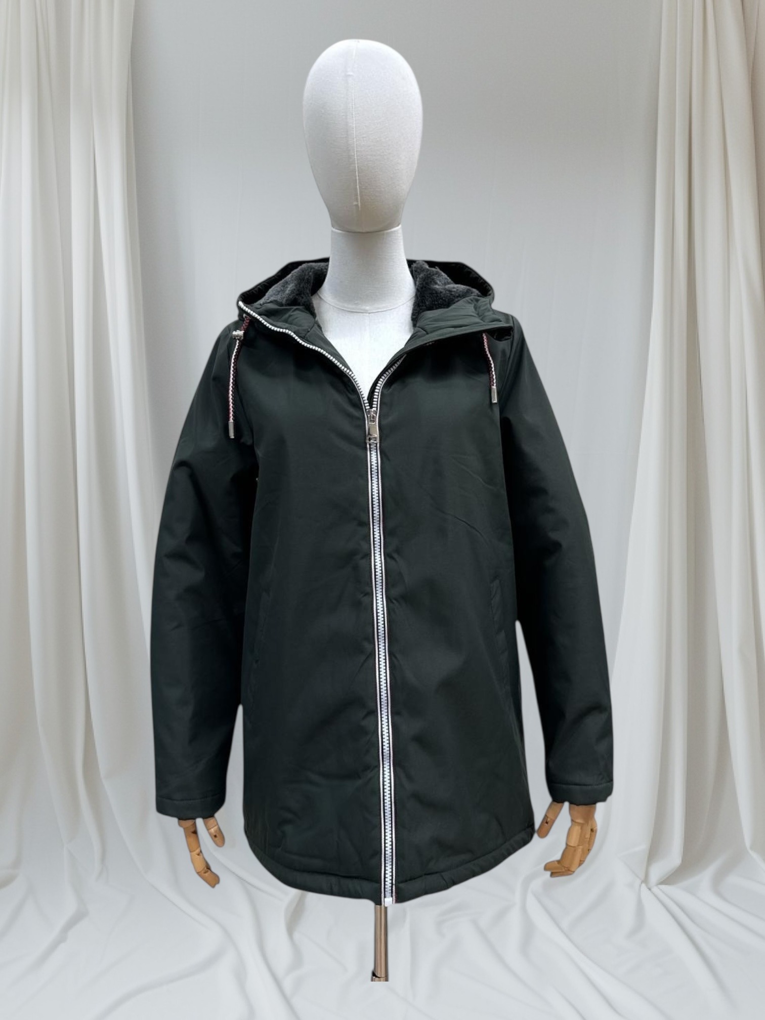 Wholesaler Saturne Paris - Big Size Exclusive - Women's Warm Lined Parka - Plus Size