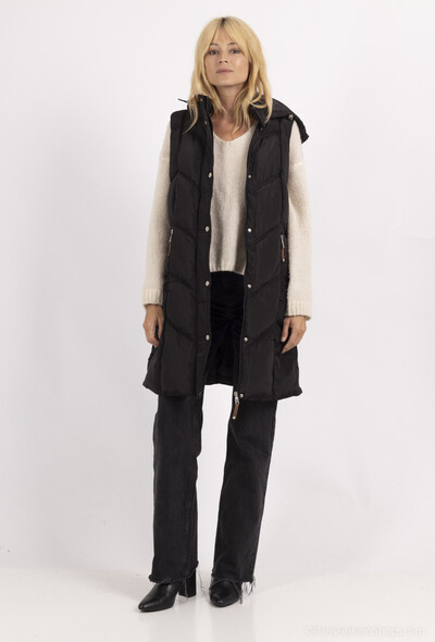 Grossiste Saturne Paris - Big Size Exclusive - Doudoune longue sans manches TG58 – Grossiste manteau femme – Capuche amovible – Tailles 38 à 54 (Grande Taille) Grossiste Saturne Paris - Big Size Exclusive - Doudoune longue sans manches TG58 – Grossiste manteau femme – Capuche amovible – Tailles 38 à 54 (Grande Taille)