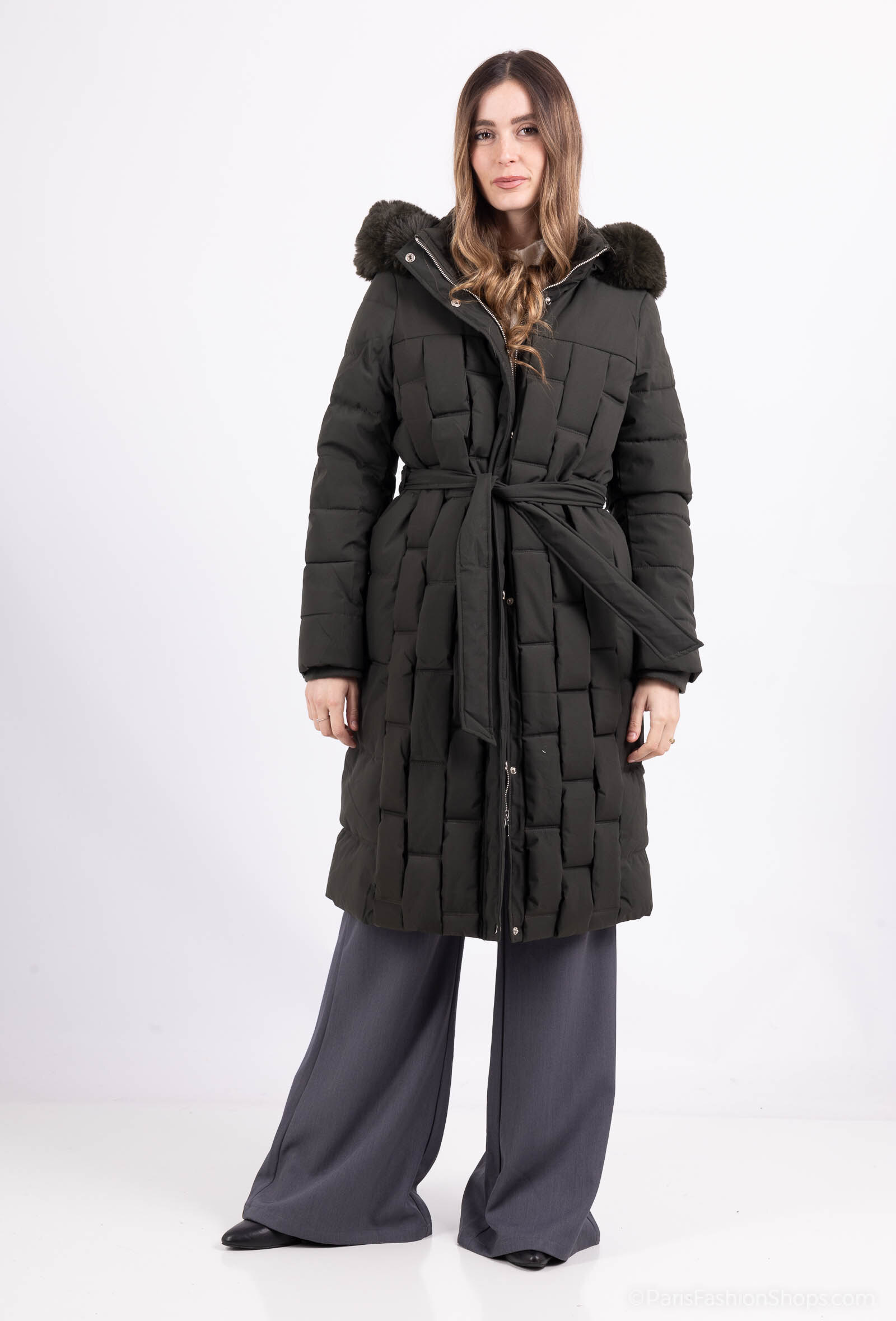 Wholesaler Saturne Paris - Big Size Exclusive - Women's Long Puffer Coat - Plus Size