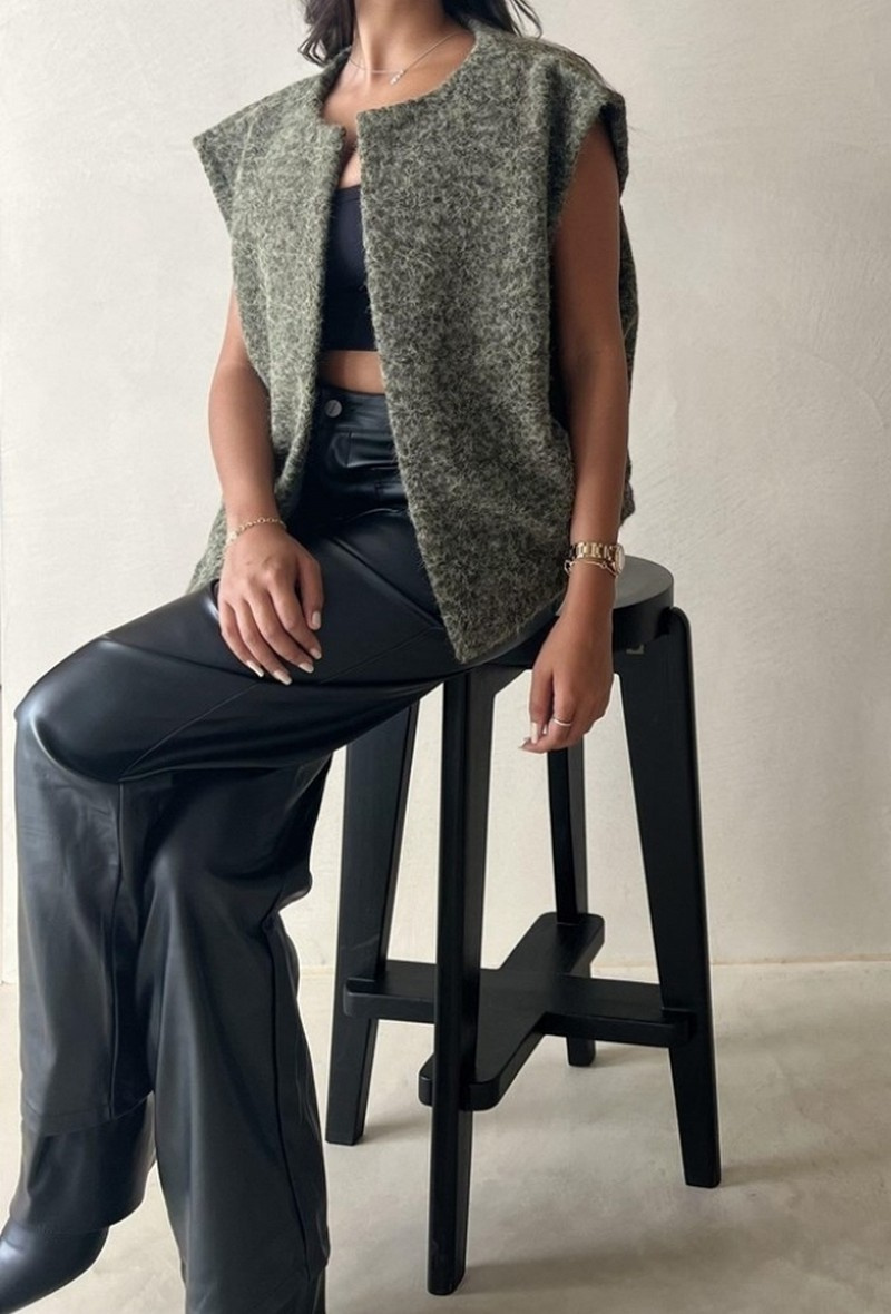 Wholesaler Schilo-Jolie - SLEEVELESS WOOL VEST WITH 2 POCKETS