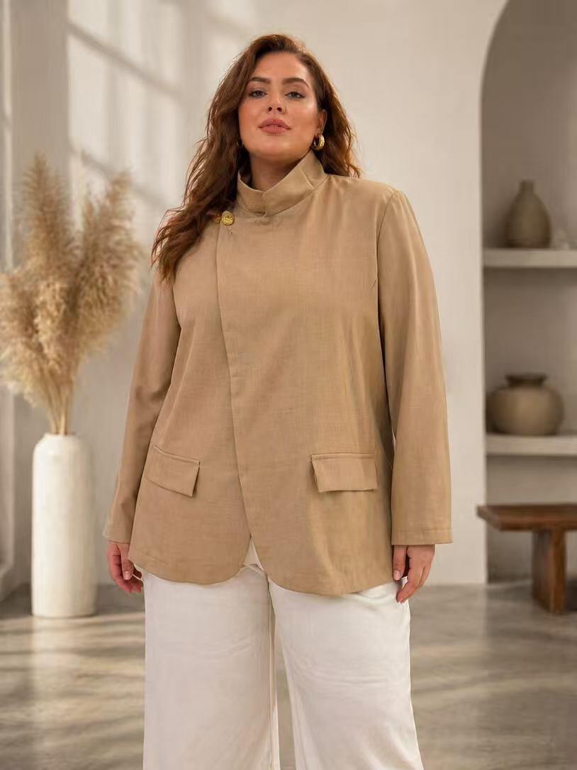 Großhändler See Modern Grandes Tailles - Gerade geschnittener Blazer mit goldenem Knopf