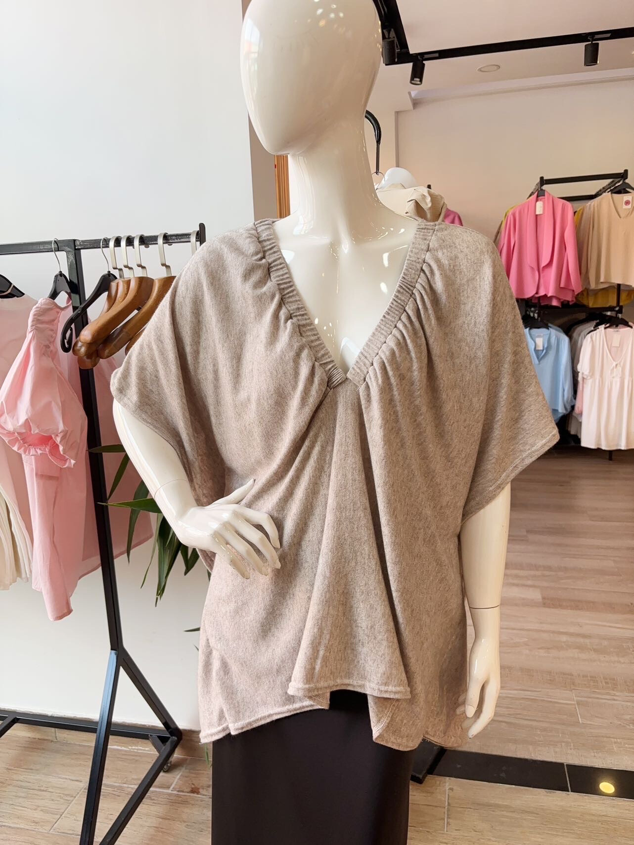 Wholesaler See Modern Grandes Tailles - v-neck poncho