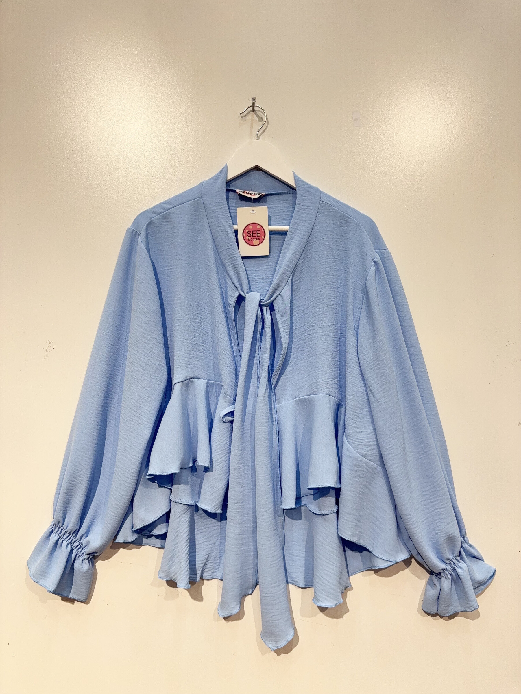 Mayorista See Modern Grandes Tailles - Chaqueta corta fluida con volantes, manga larga, encaje efecto pajarita