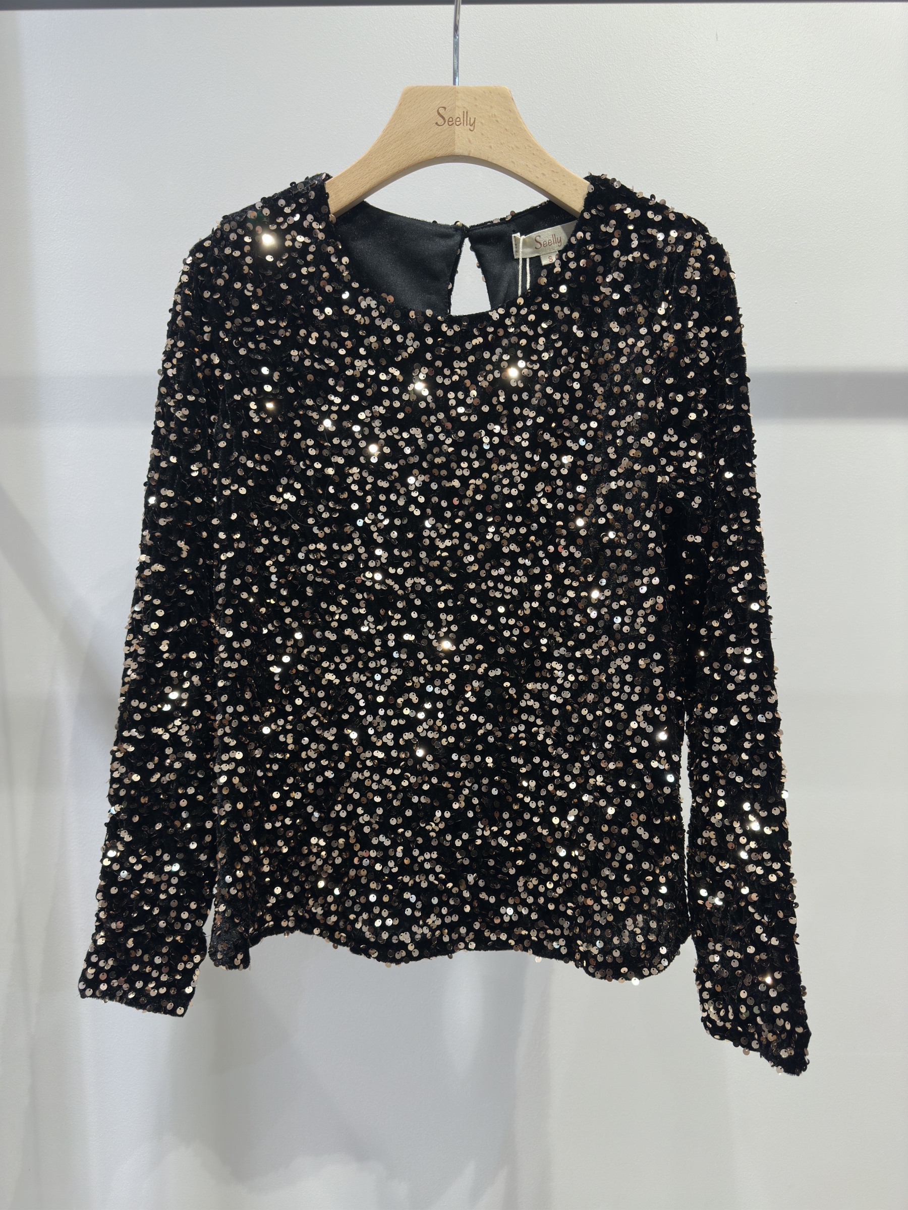 Wholesaler Seelly - Sequin blouse