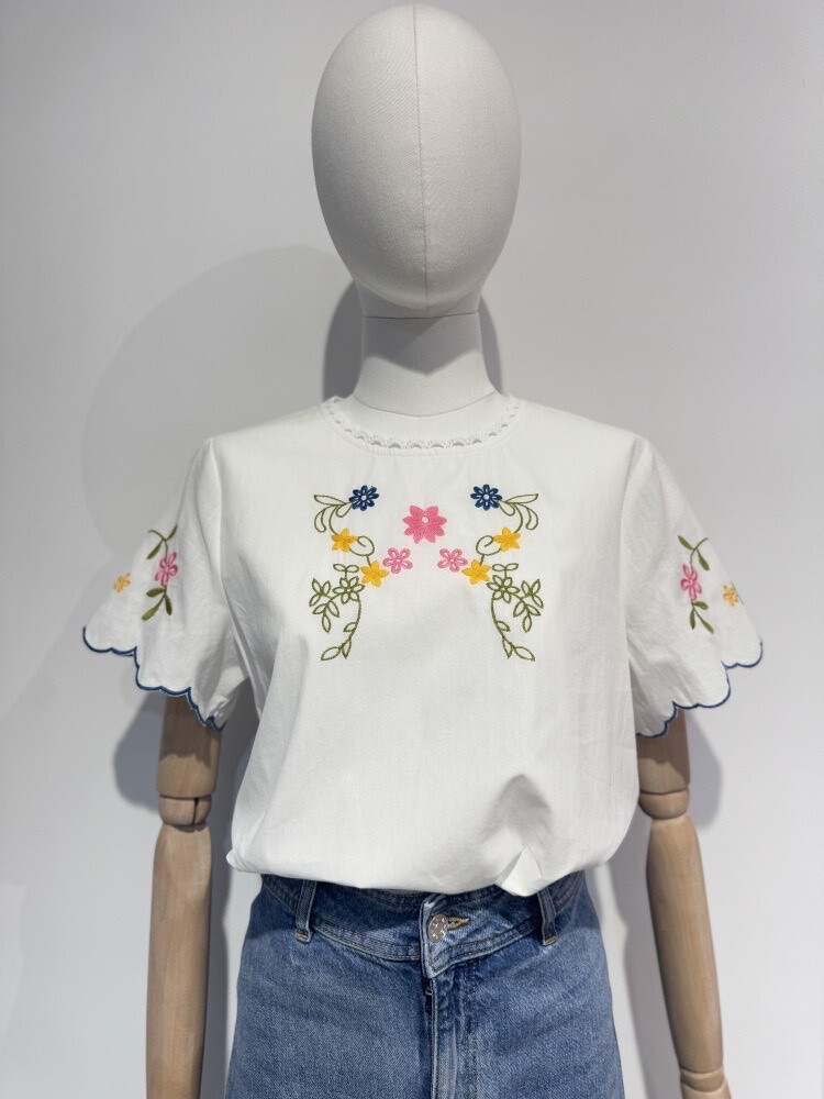 Großhändler Seelly - Bestickte Bluse