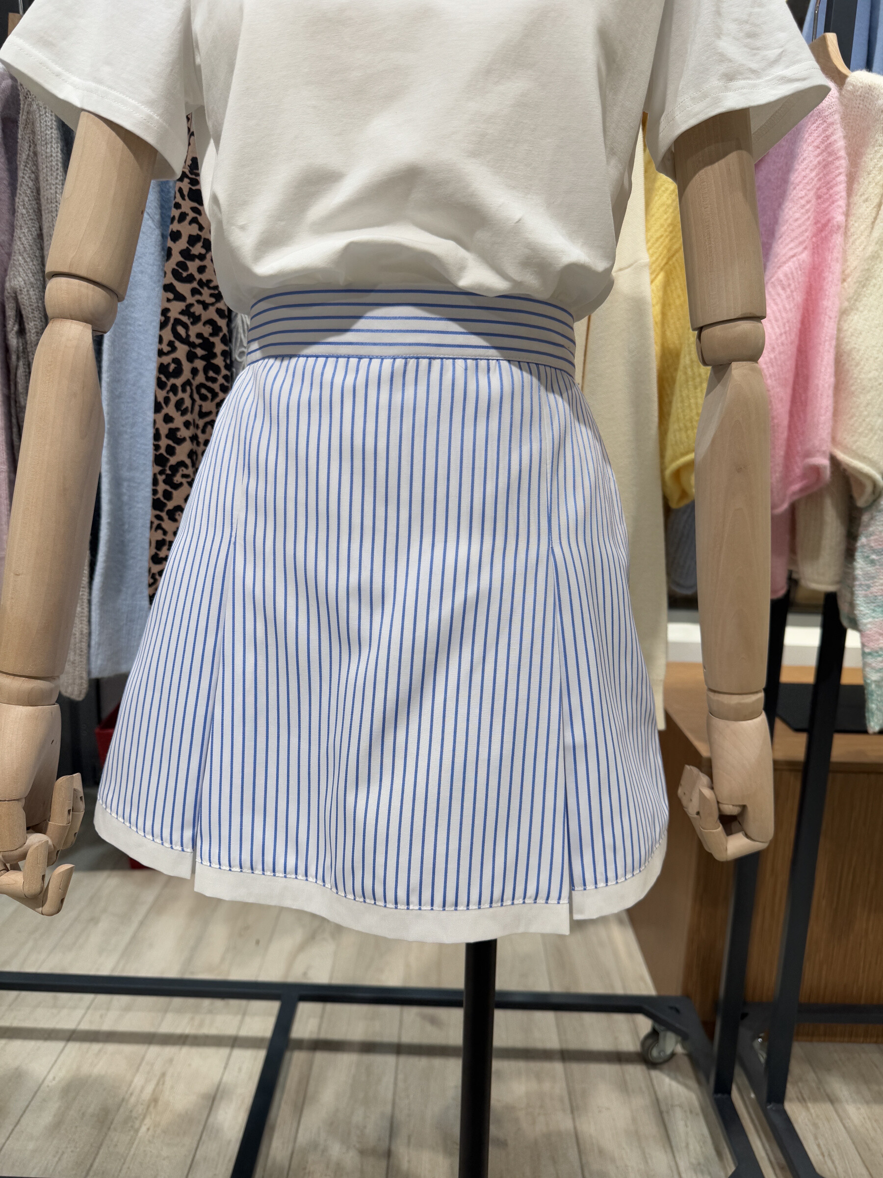 Grossiste Seelly - Jupe short rayée