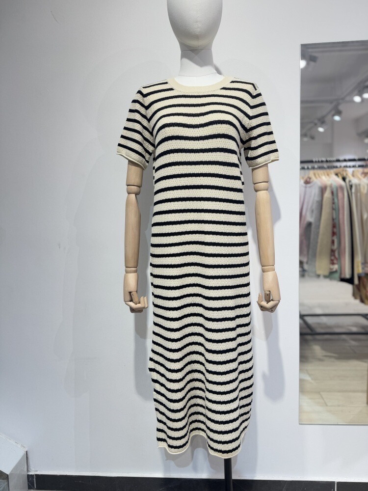 Grossiste Seelly - Robe en maille rayée