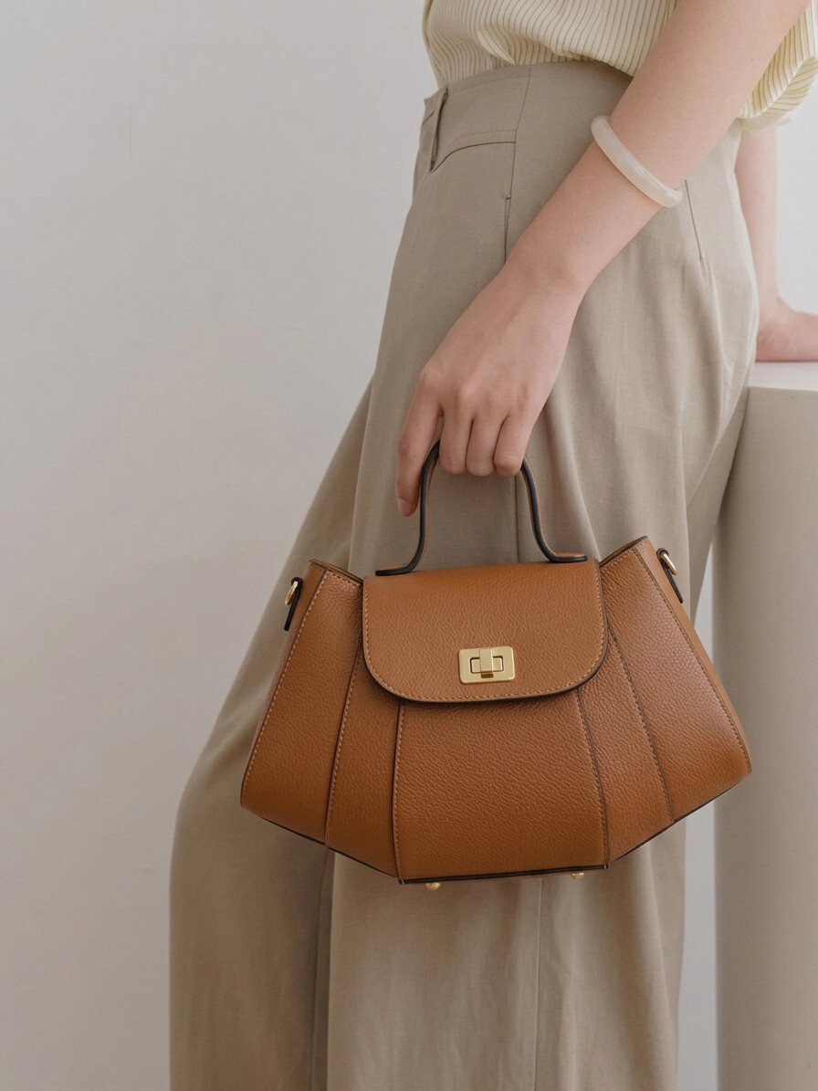 Wholesaler SELINA & CO - MEDIUM GENUINE LEATHER BAG MADE IN ITALY