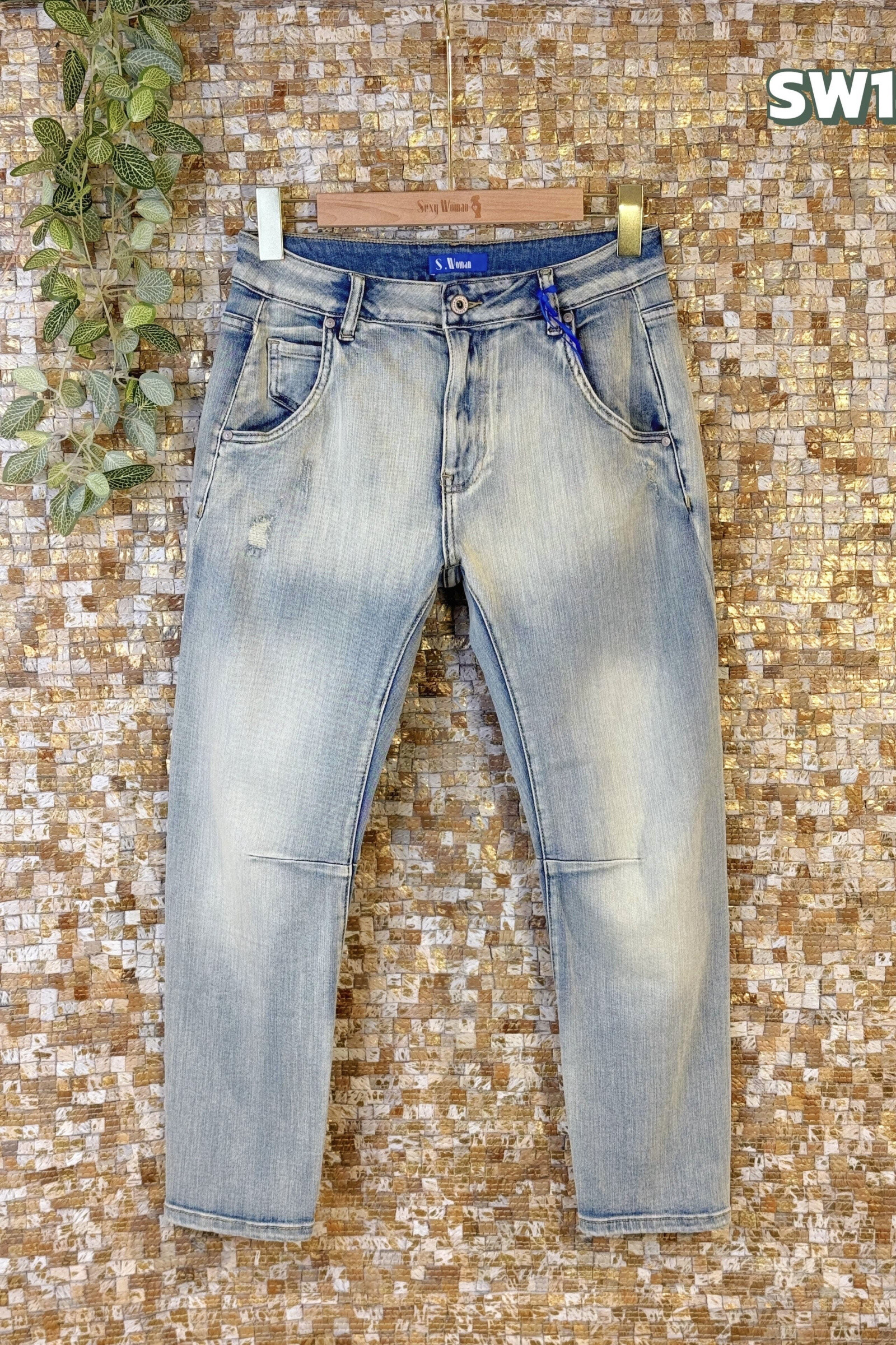 Grossista Sexy Woman - Jeans Boyfriend Fit Blu, Design Originale, Denim Morbido, Stile Streetwear