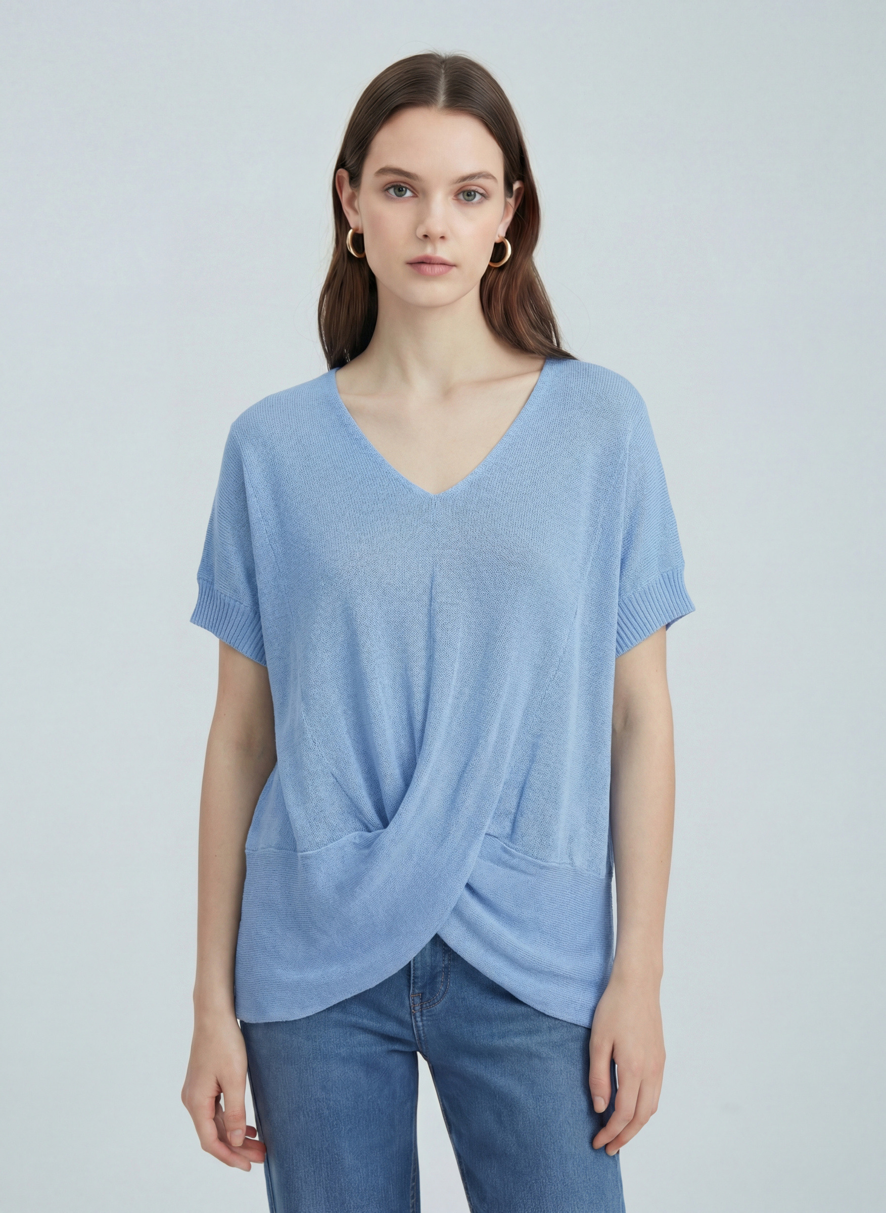 Grossiste SHEYA FASHION - Haut en maille à manches courtes avec devant torsadé et col en V