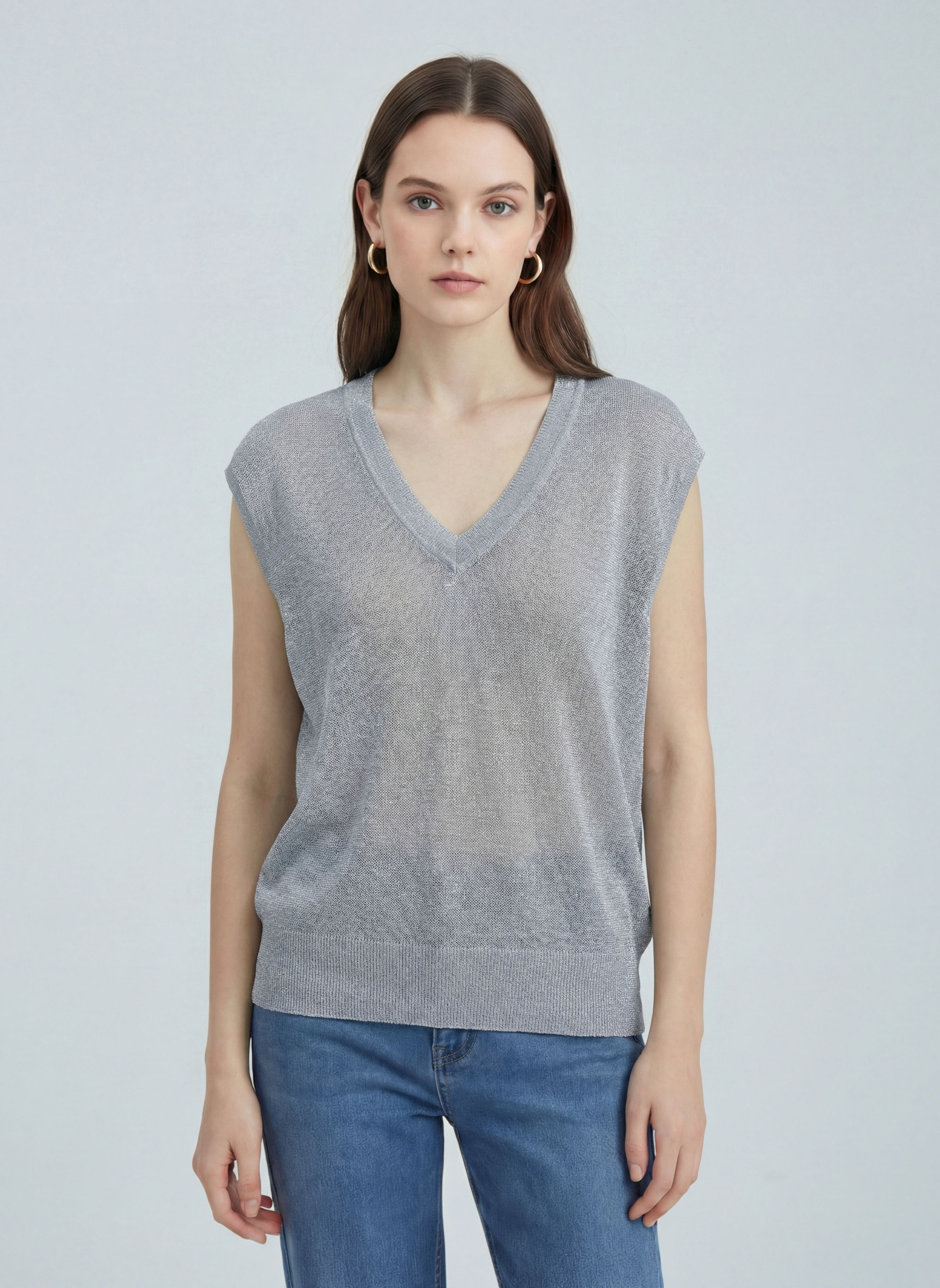 Wholesaler SHEYA FASHION - Elegant Shimmer V-Neck Sleeveless Knit Top