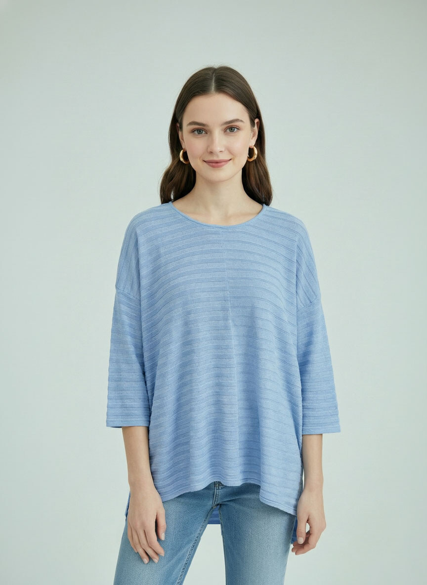 Grossiste SHEYA FASHION - Haut en maille à rayures avec encolure ronde, ourlet asymétrique et épaules tombantes