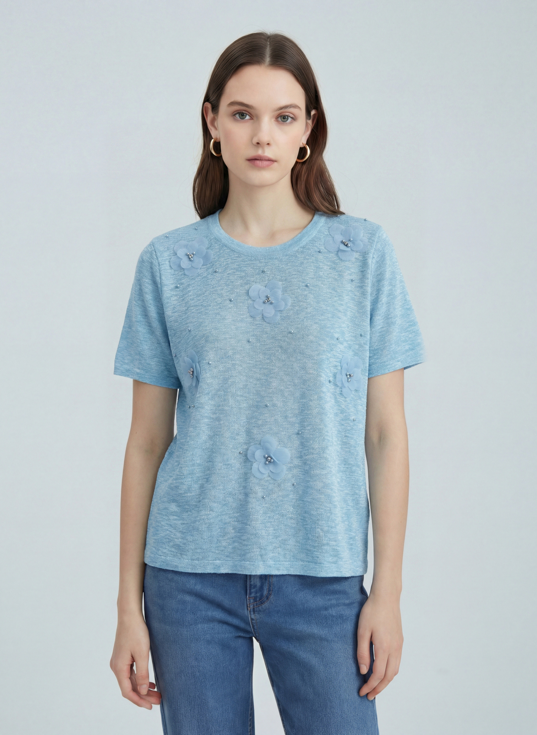 Mayorista SHEYA FASHION - Top de punto elegante con cuello redondo, mangas cortas y flores 3D