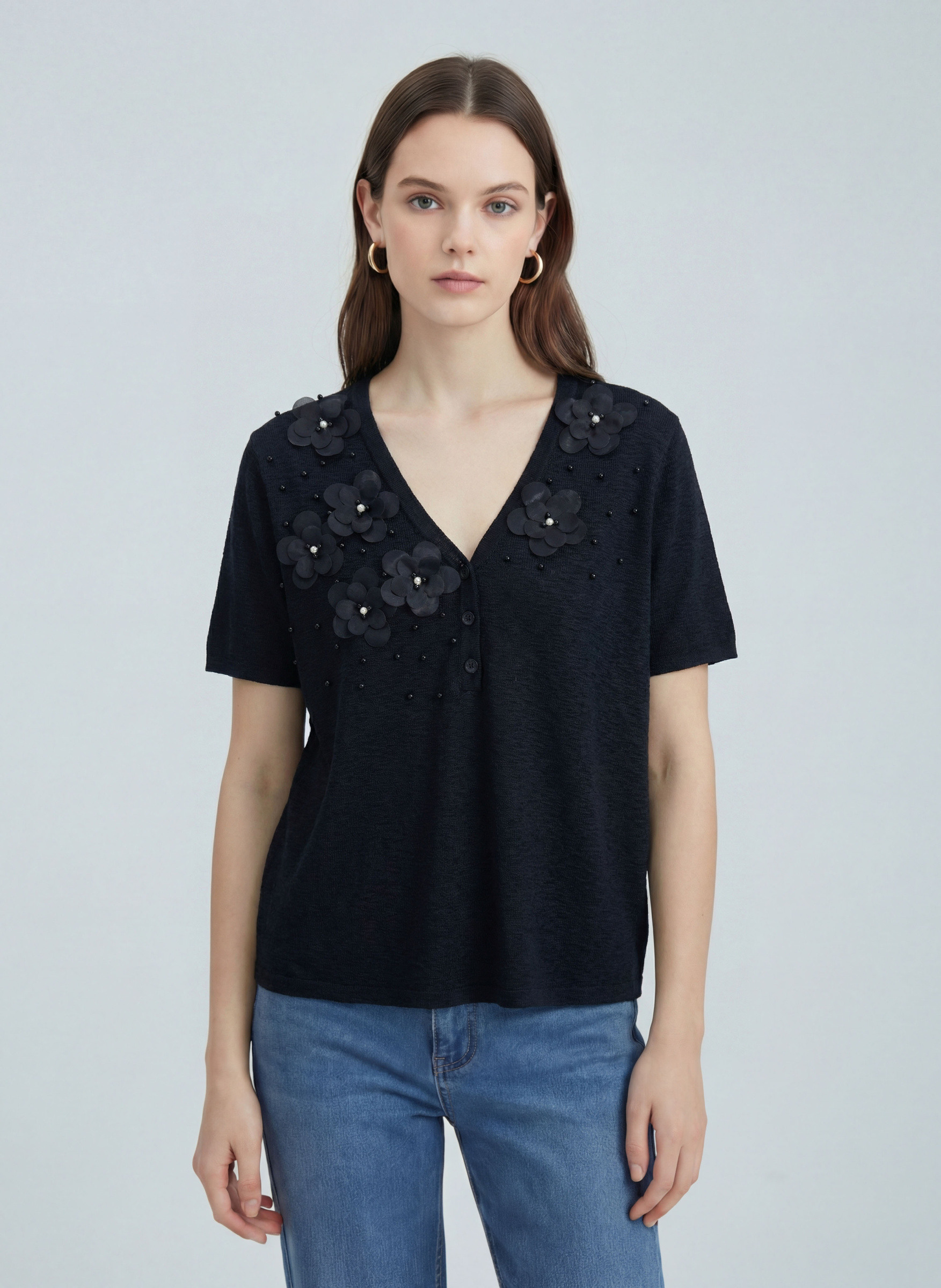 Wholesaler SHEYA FASHION - Lightweight Sheer Knit Top with Floral & Pearl Embellishment