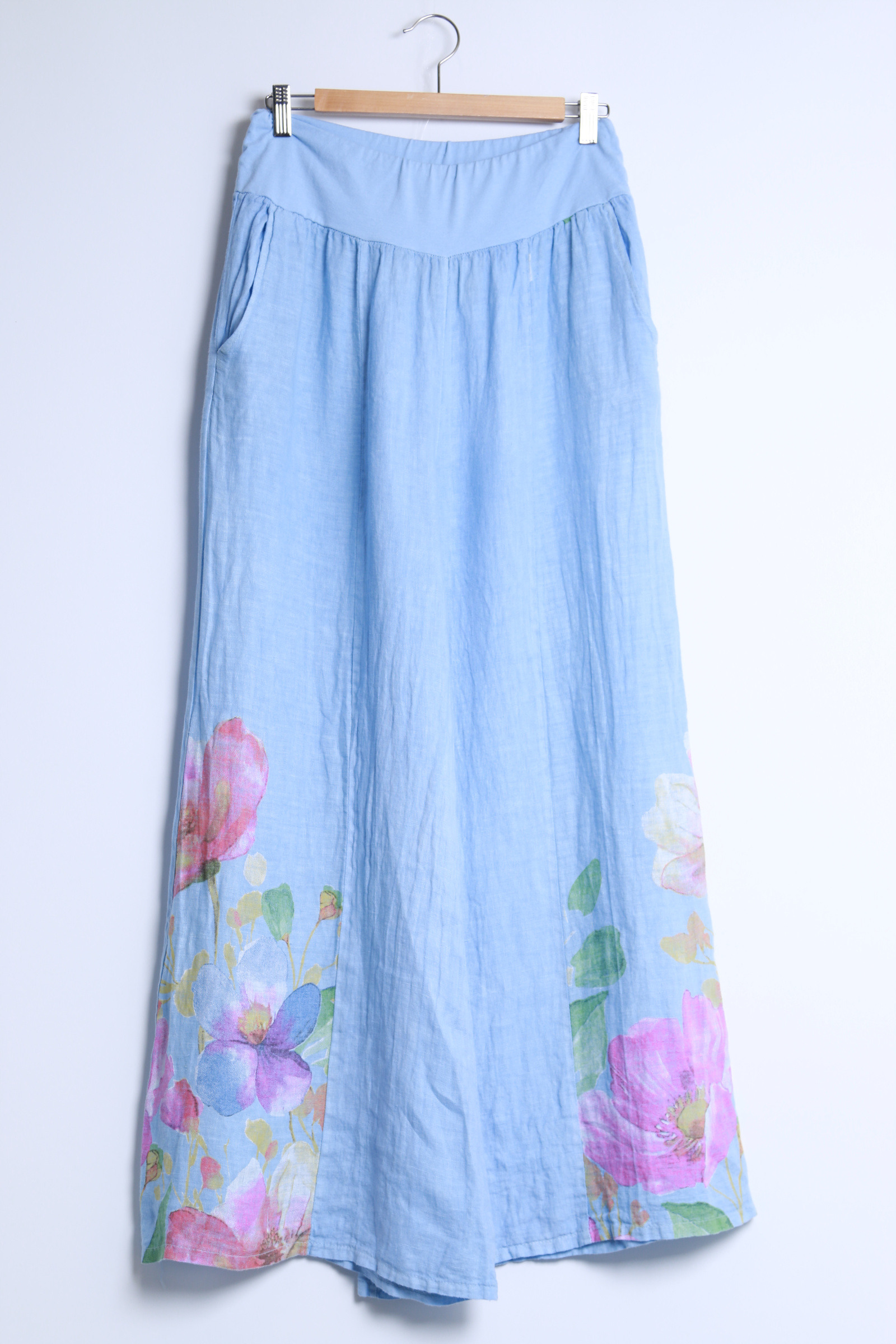 Großhändler SHYLOH - Weit geschnittene Leinenhose mit Blumenmuster und Komfortbund