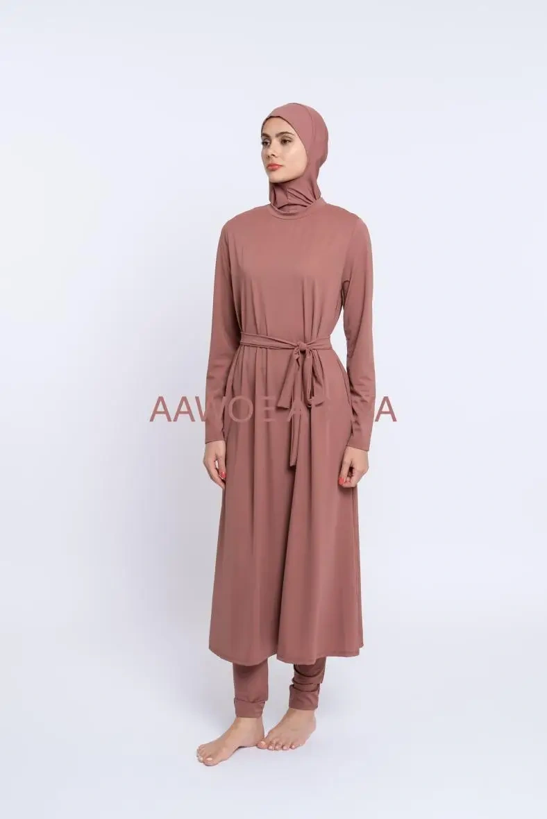 Grossiste SILVER FASHION - Burkini 4 pièces avec tunique longue, legging, brassière et bonnet