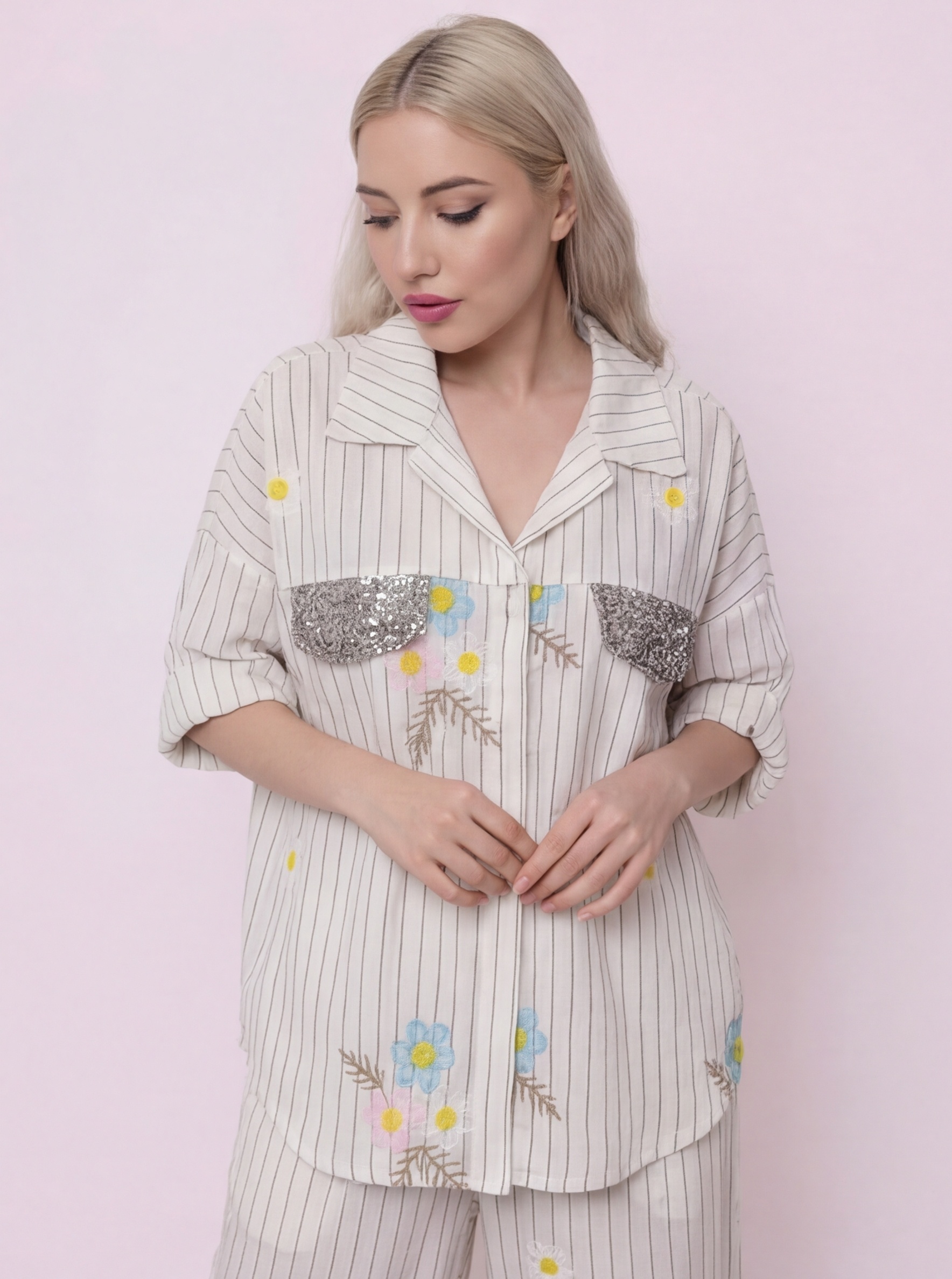Grossiste SILVIA - Chemise avec broderie devant