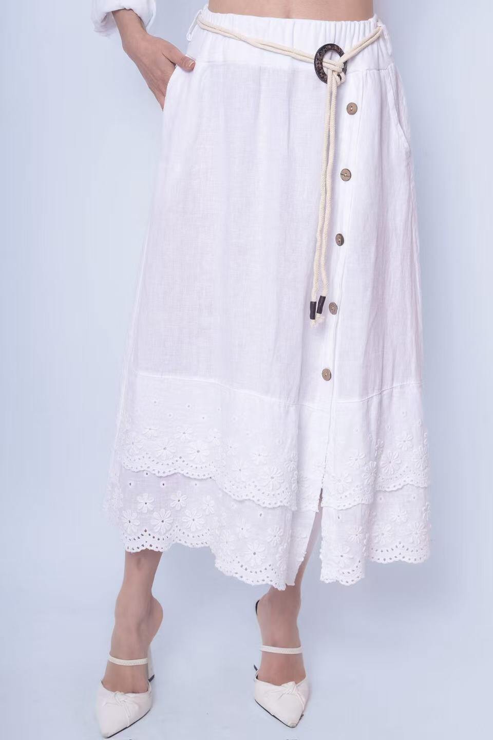 Wholesaler SILVIA - SKIRT WITH LACE