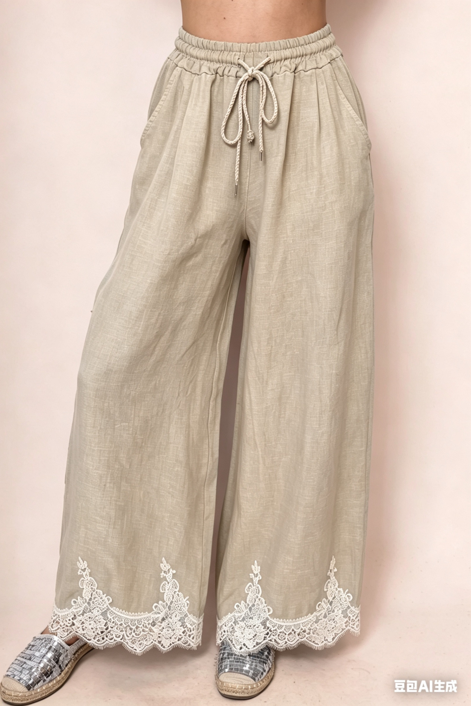 Wholesaler SILVIA - Pure linen trousers with white lace