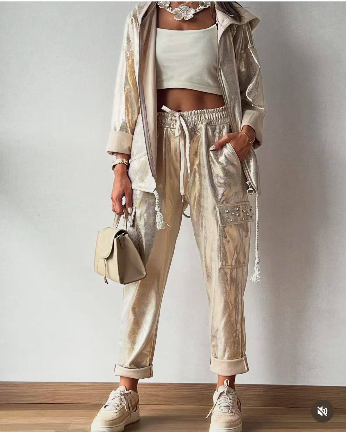 Wholesaler SILVIA - pants with diamonds