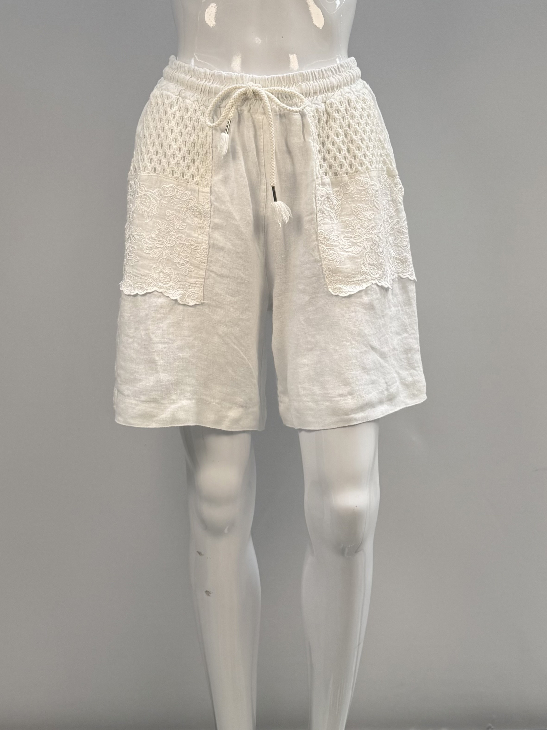 Großhändler SILVIA - Bestickte Shorts
