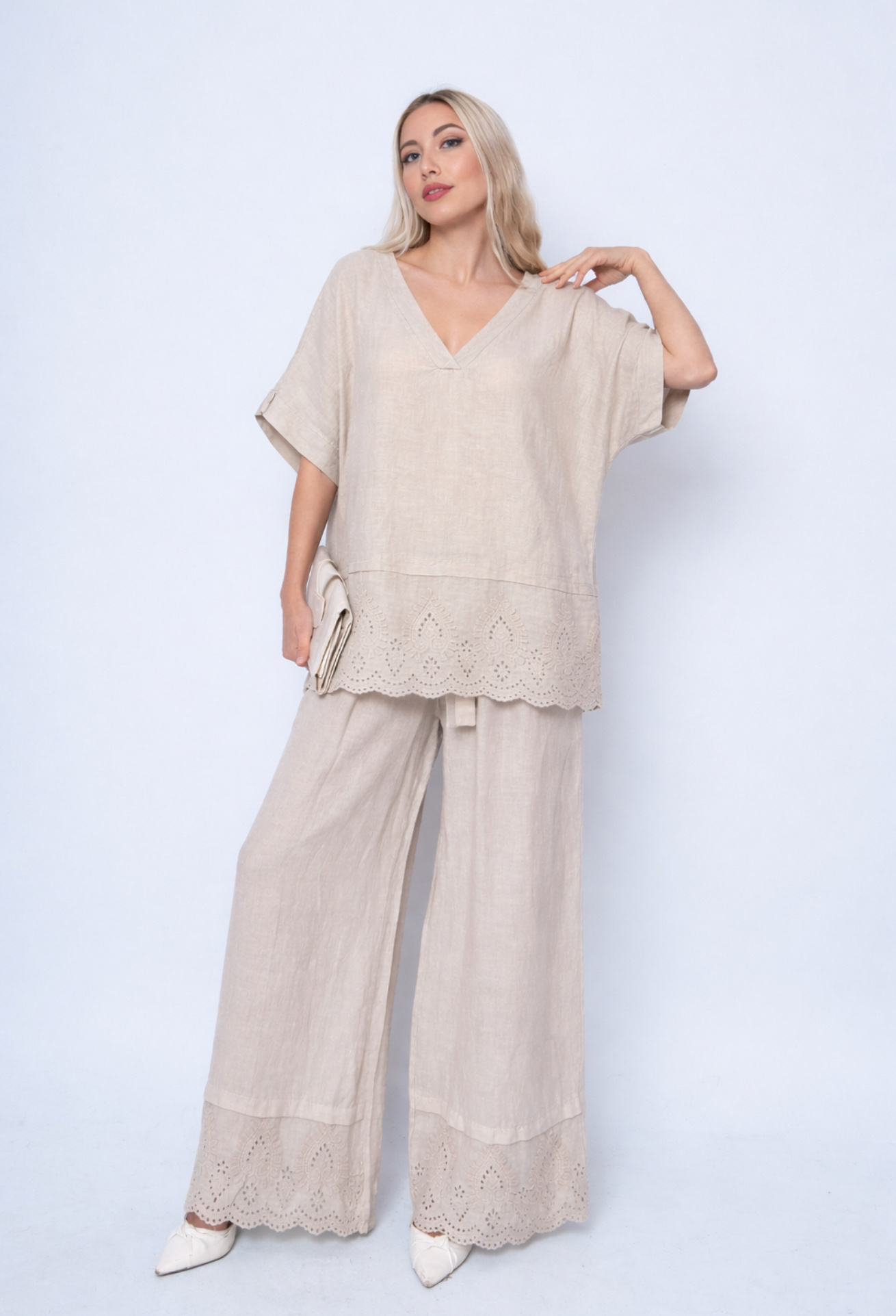 Wholesaler SILVIA - Pure linen t-shirts with embroidery