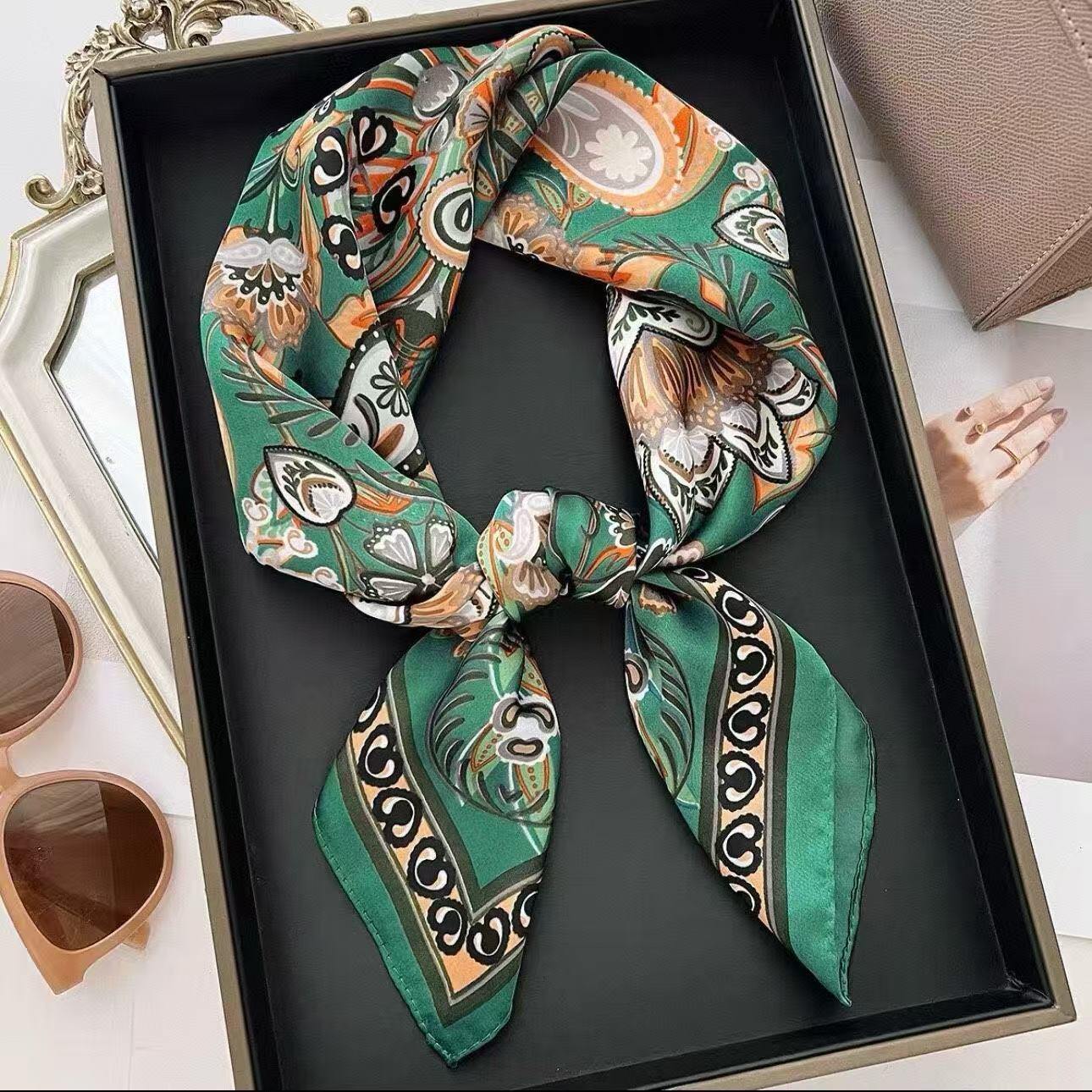 Wholesaler Sissi Accessori - SQUARE SCARF