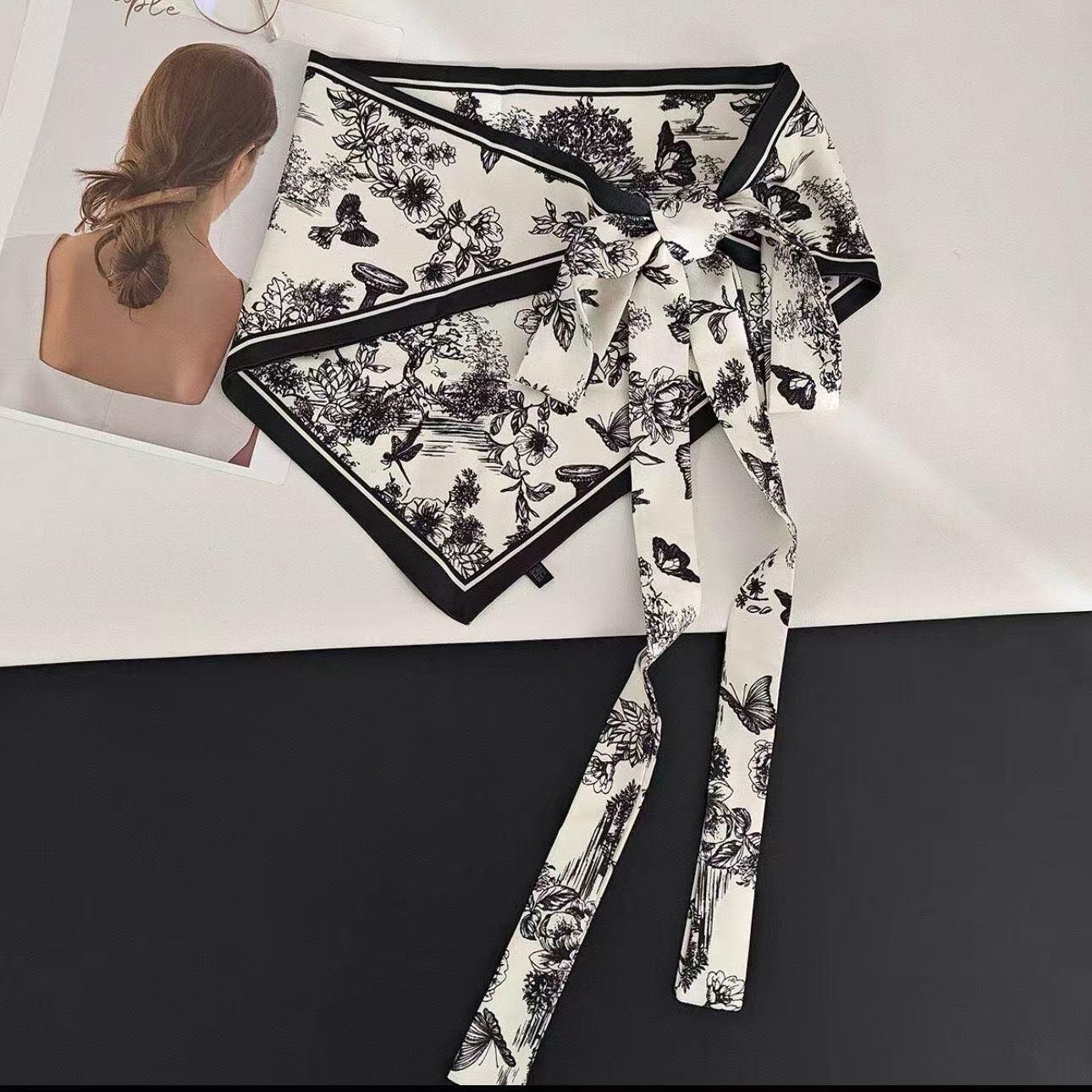 Wholesaler Sissi Accessori - TRIANGLE SCARF
