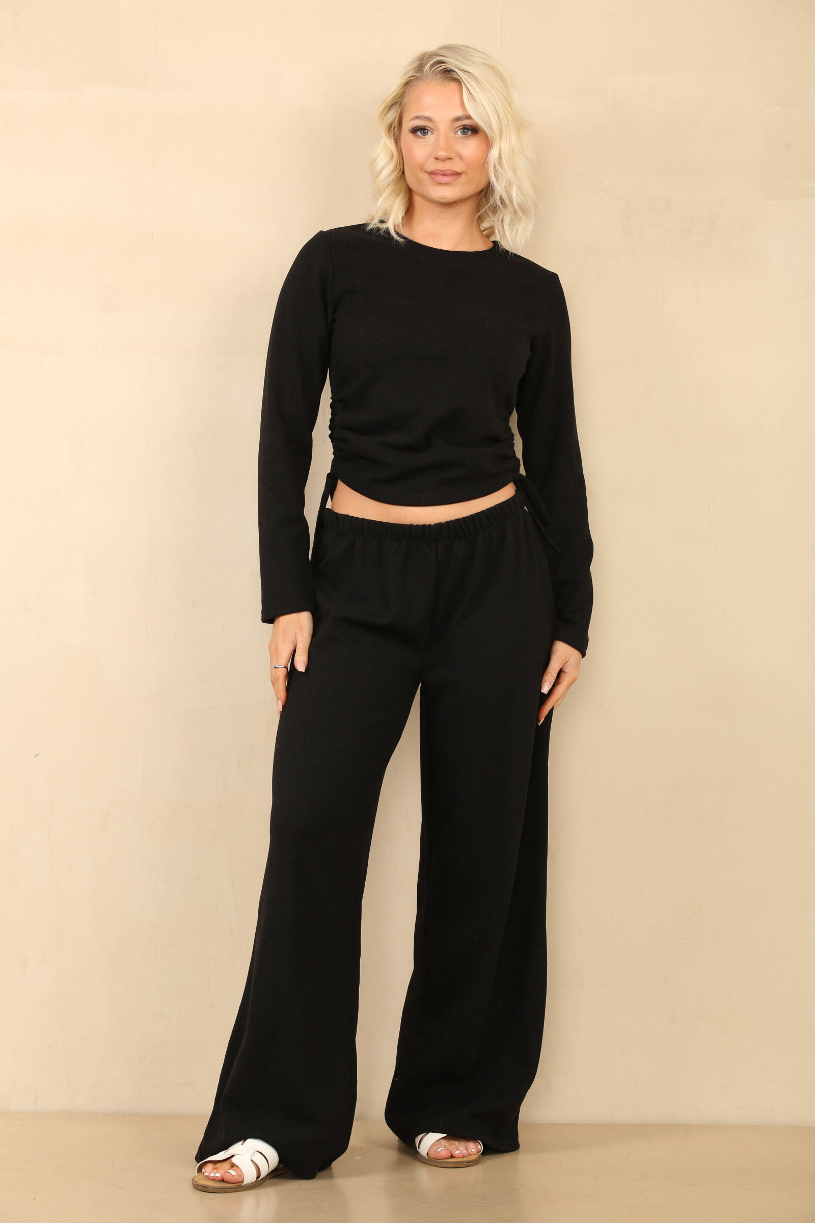 Wholesaler SK MODE - Crop top with leggings and drawstring knot in urban velvet cord ref-SK8956.