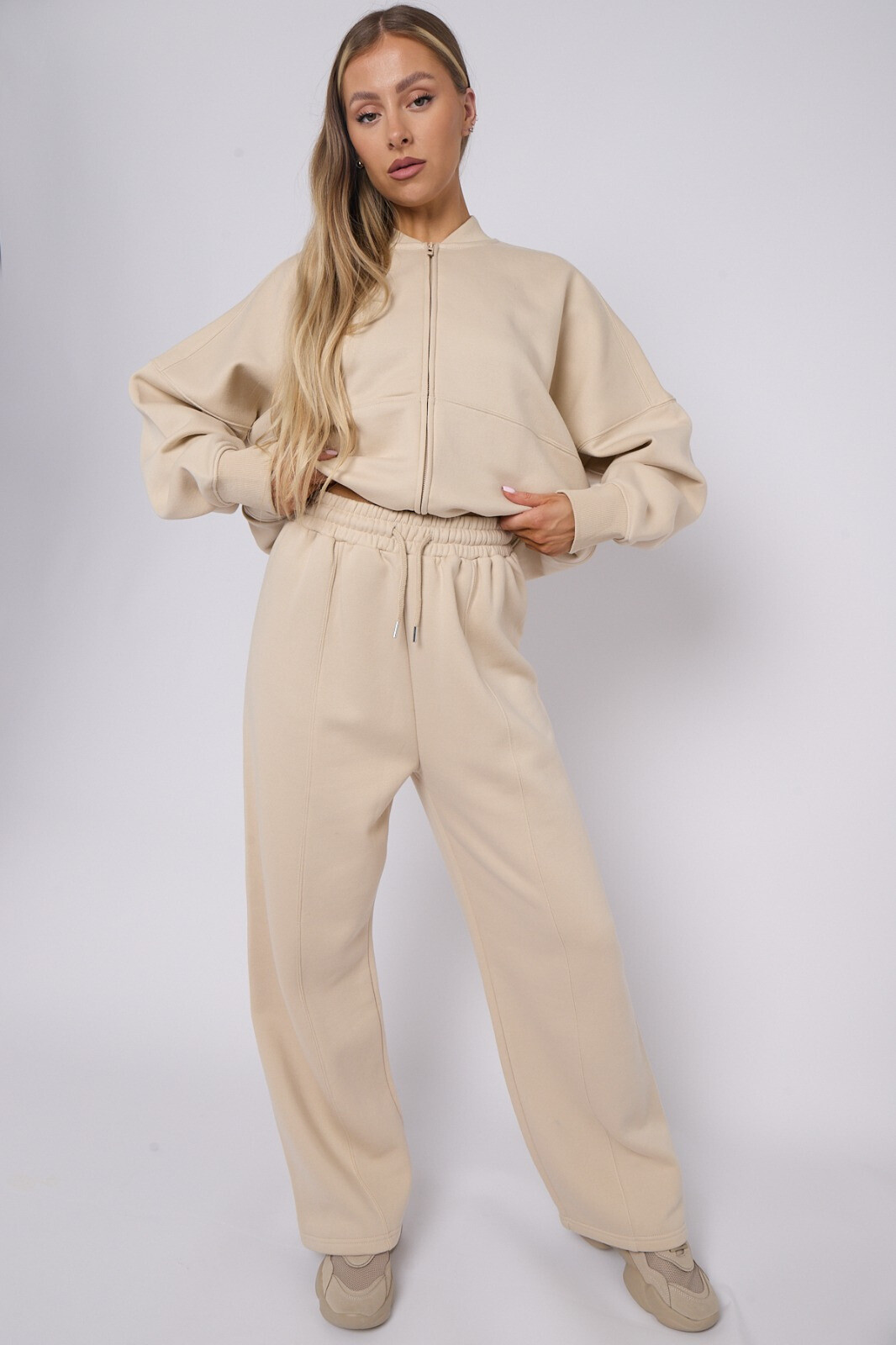 Wholesaler SK MODE - Minimalist and comfortable zipped loungewear set. Ref- SK1844