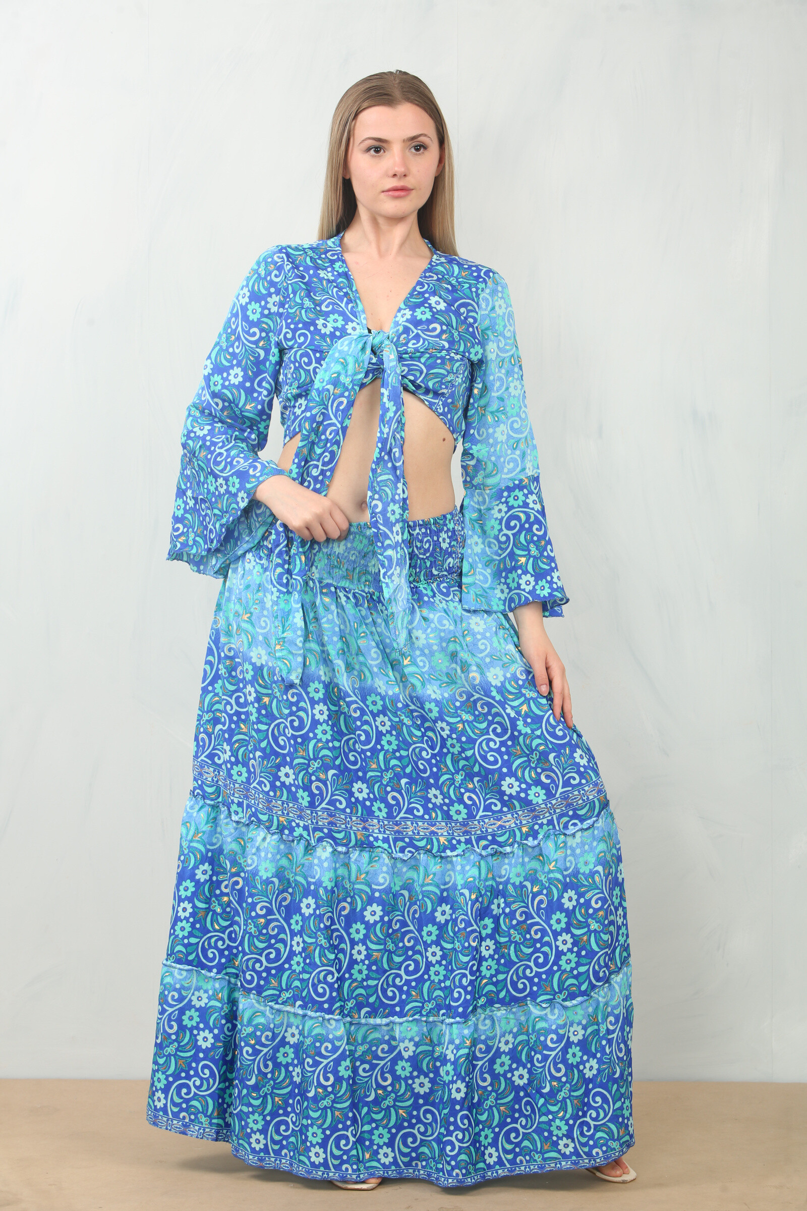 Wholesaler SK MODE - Crop top & ruffle skirt - bohemian and vibrant! SK-102