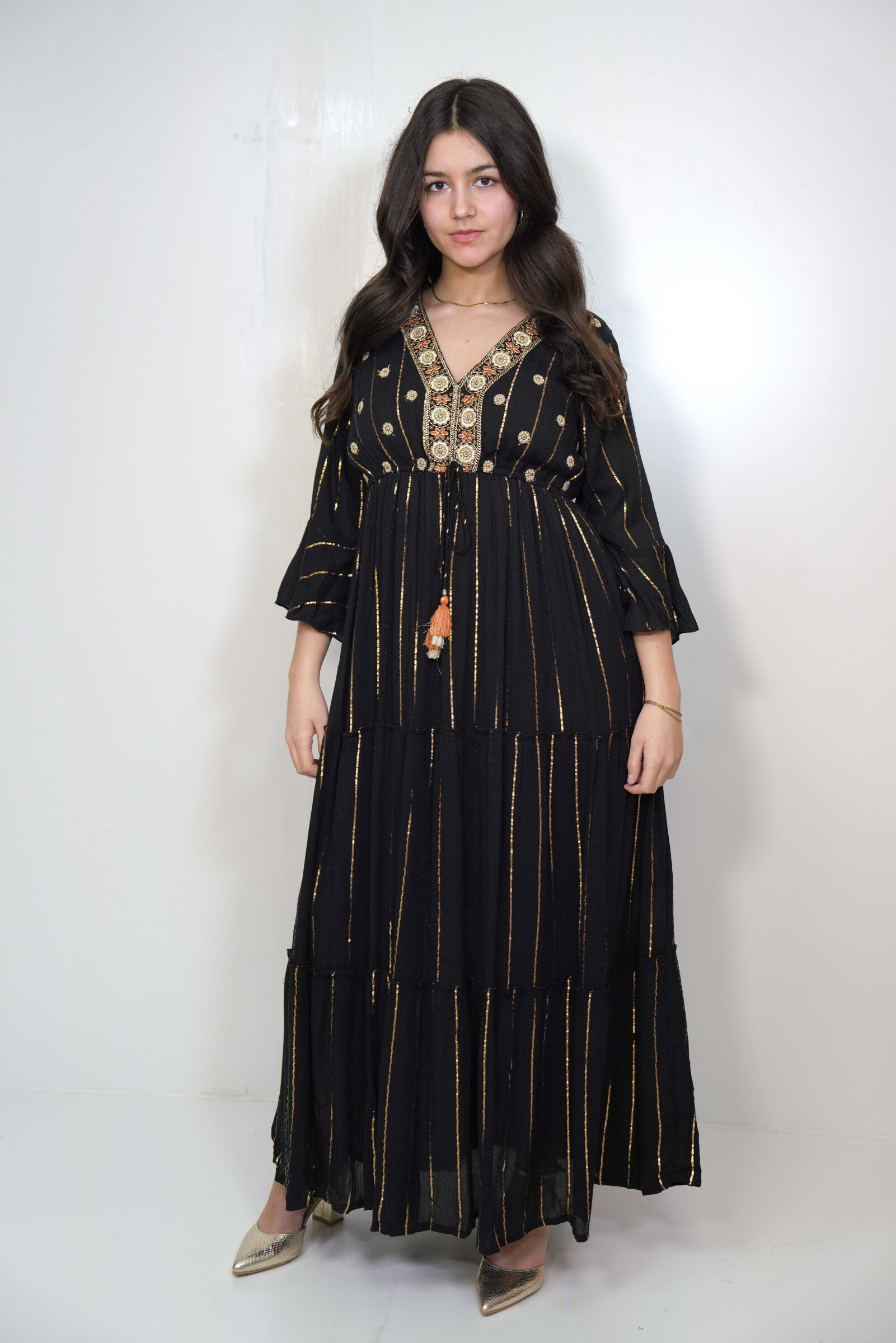Wholesaler SK MODE - "Mira" dress - Fluid elegance and embroidered details