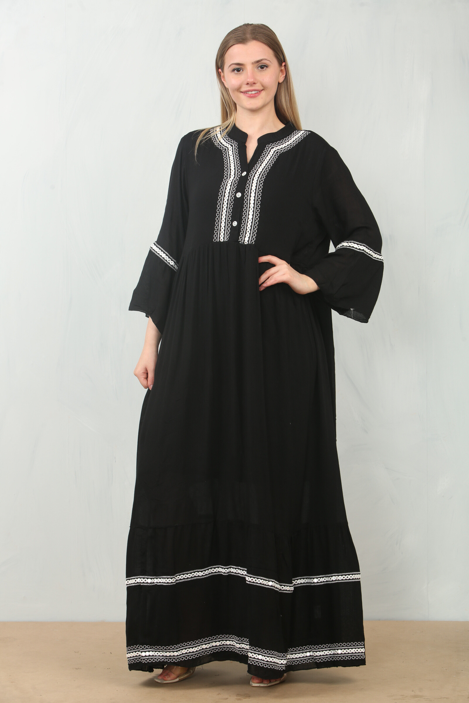 Wholesaler SK MODE - Long Bohemian Chic Viscose dress with embroidery Ref SK-015.