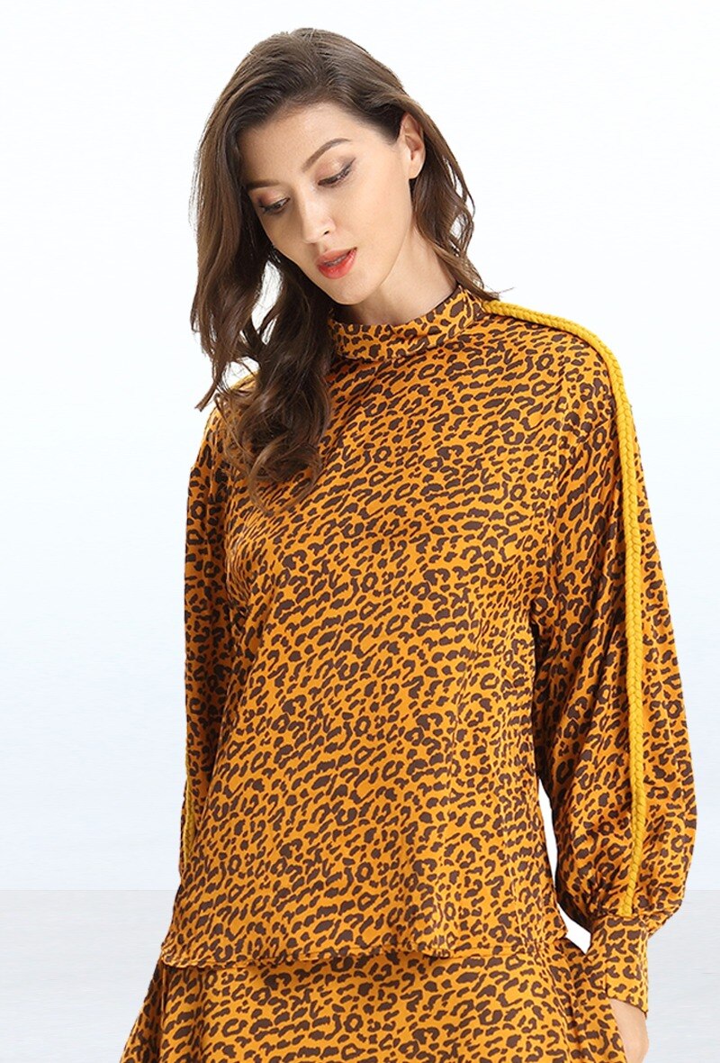 Mayorista Smart and Joy - Blusa con estampado de leopardo en los brazos