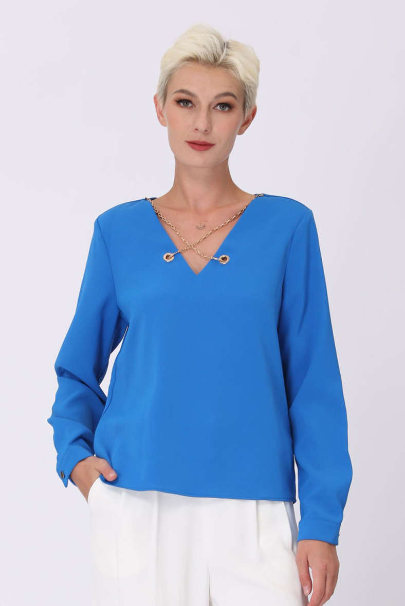 Mayorista Smart and Joy - Blusa manga larga con adorno de cadenas