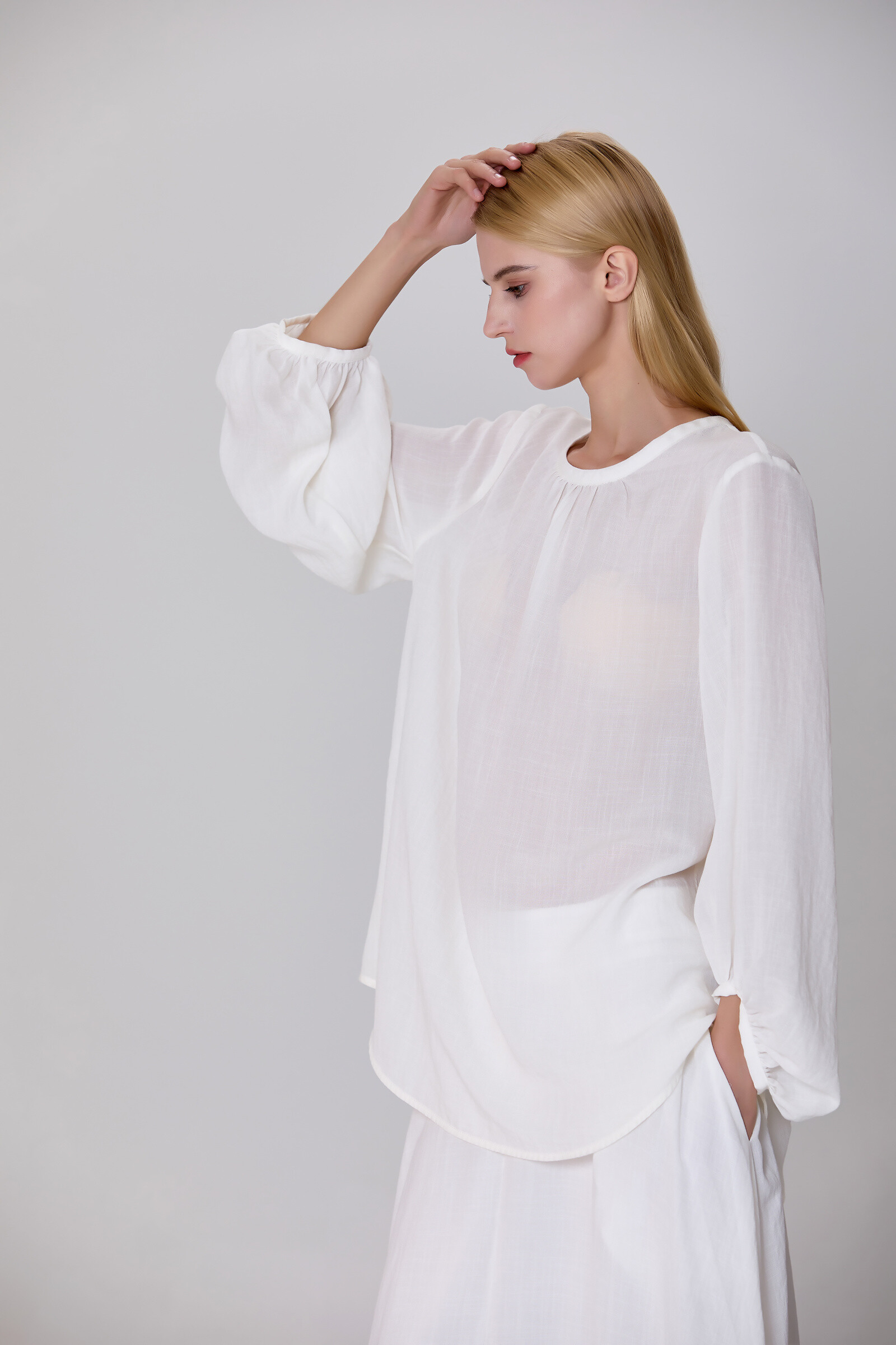 Grossiste Smart and Joy - Blouse Viscose légère à col rond
