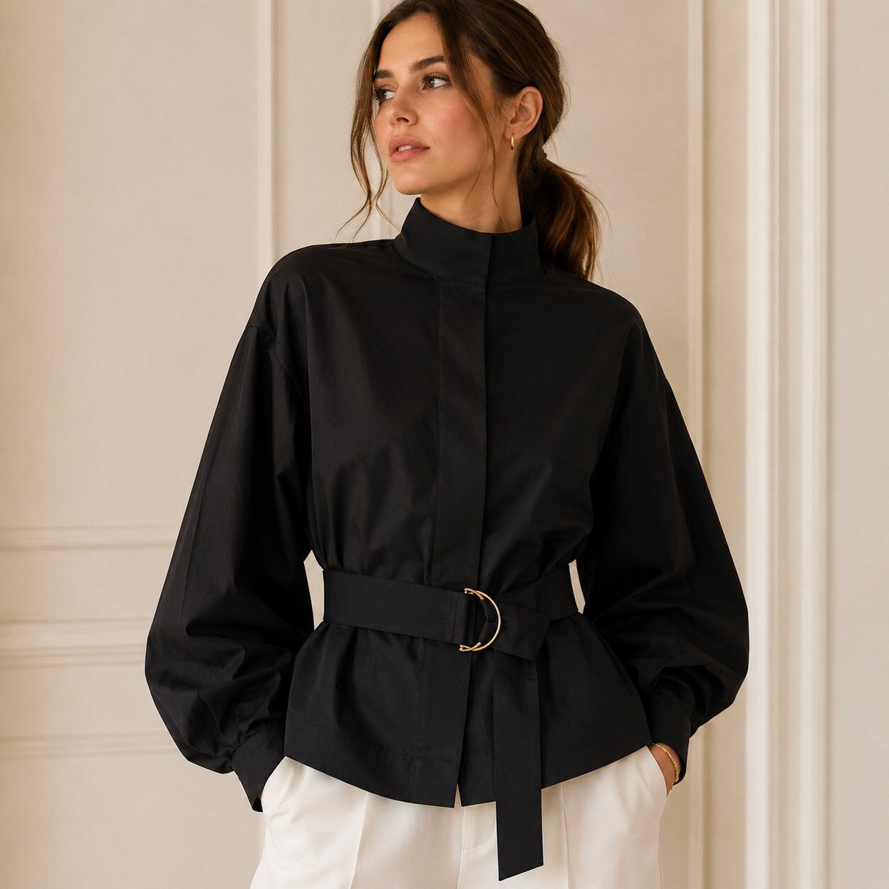 Grossiste Smart and Joy - Blouson léger à col montant avec ceinture.