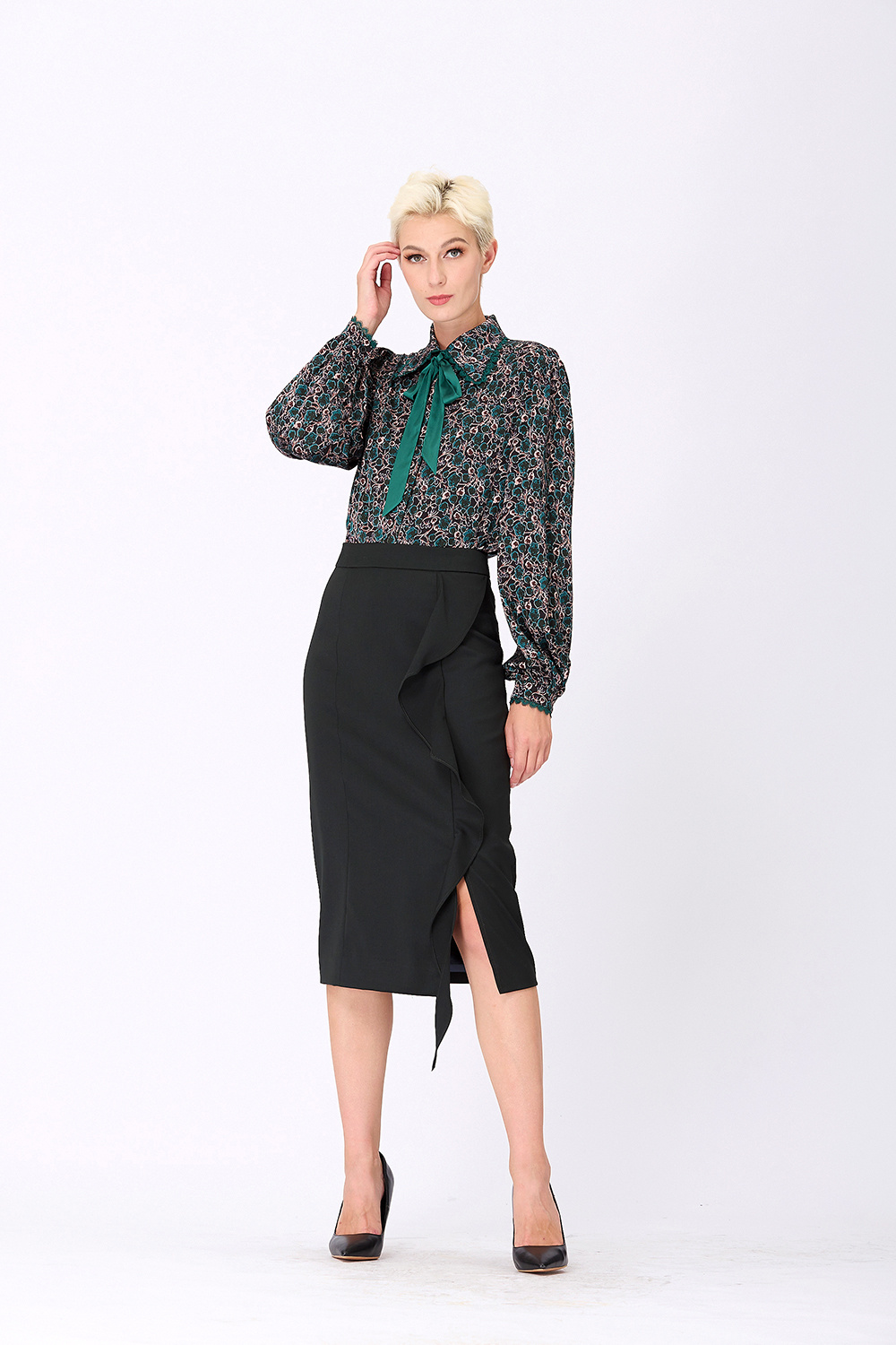 Grossista Smart and Joy - Camicia stampata con colletto lavallière
