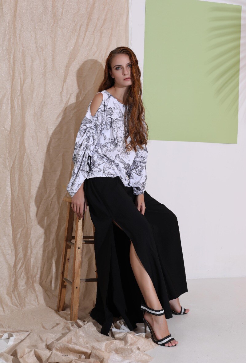 Wholesaler Smart and Joy - Wide leg pants with back skirt panel