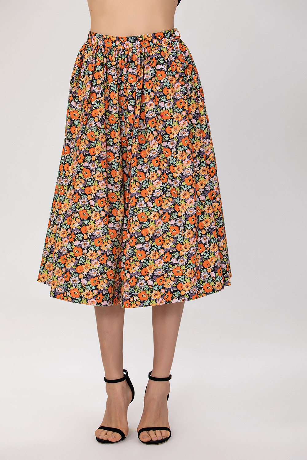 Grossiste Smart and Joy - Jupe évasée à imprimé floral rétro
