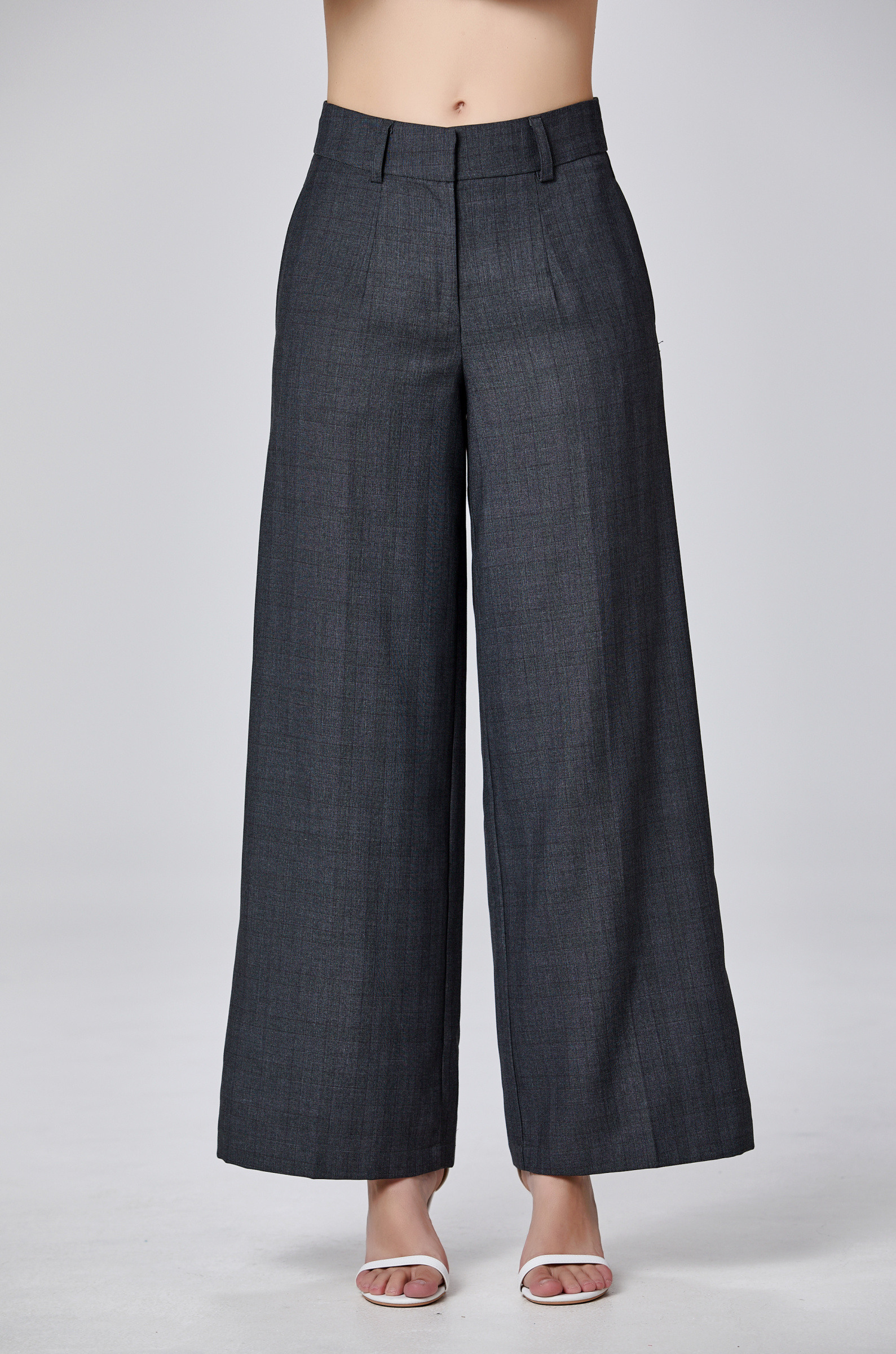 Grossista Smart and Joy - Pantaloni sartoriali ampi a gamba dritta.