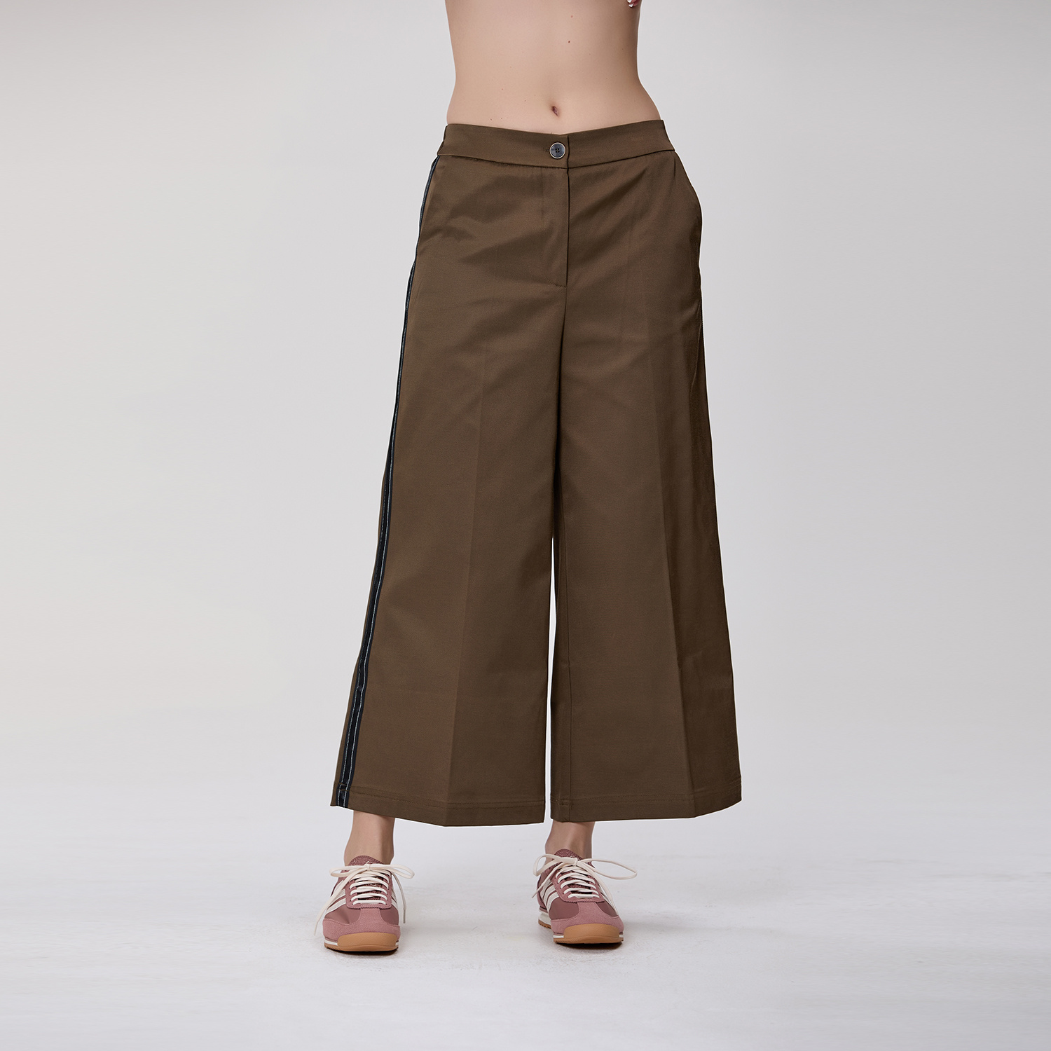 Grossiste Smart and Joy - Pantalon large avec bandes sur les côtés
