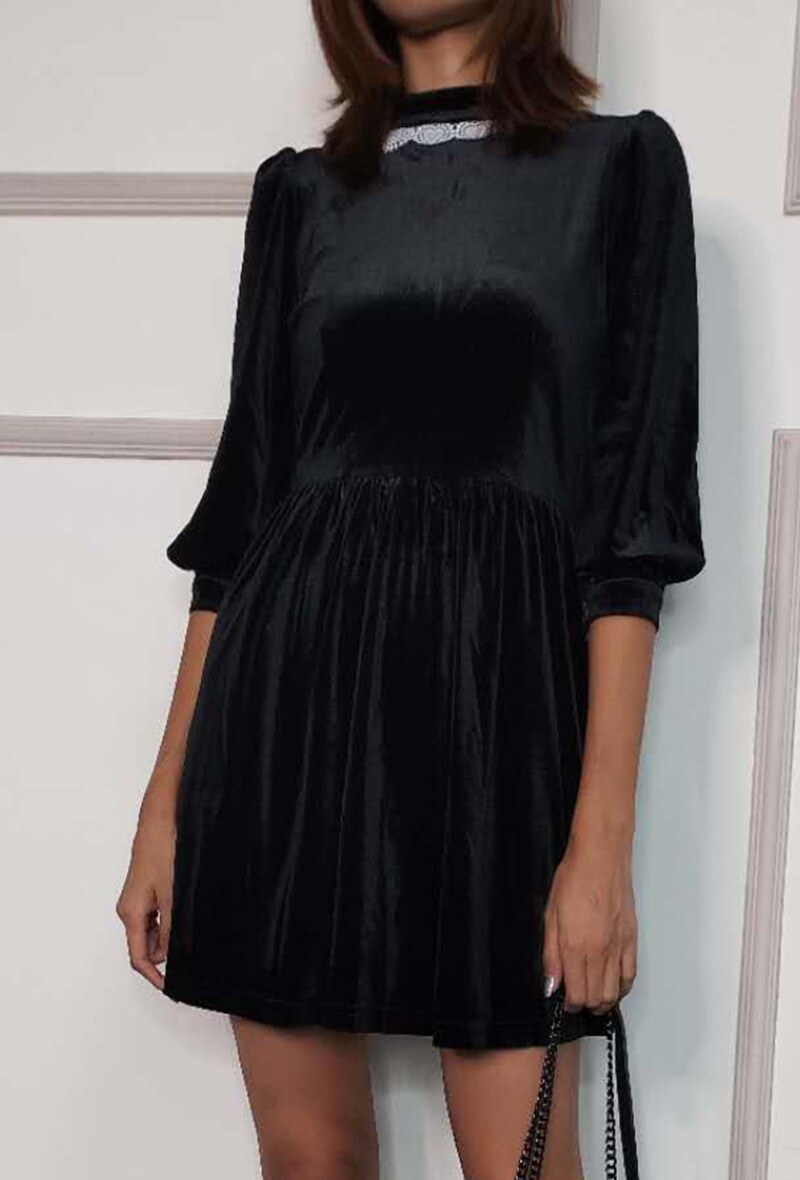 Wholesaler Smart and Joy - Skating velvet dress with embellishments