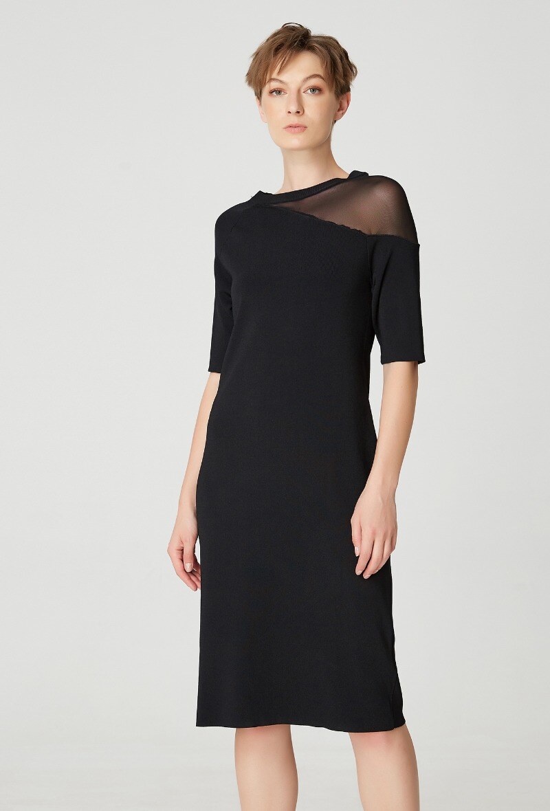 Wholesaler Smart and Joy - Minimalist jersey dress with asymmetric cut
