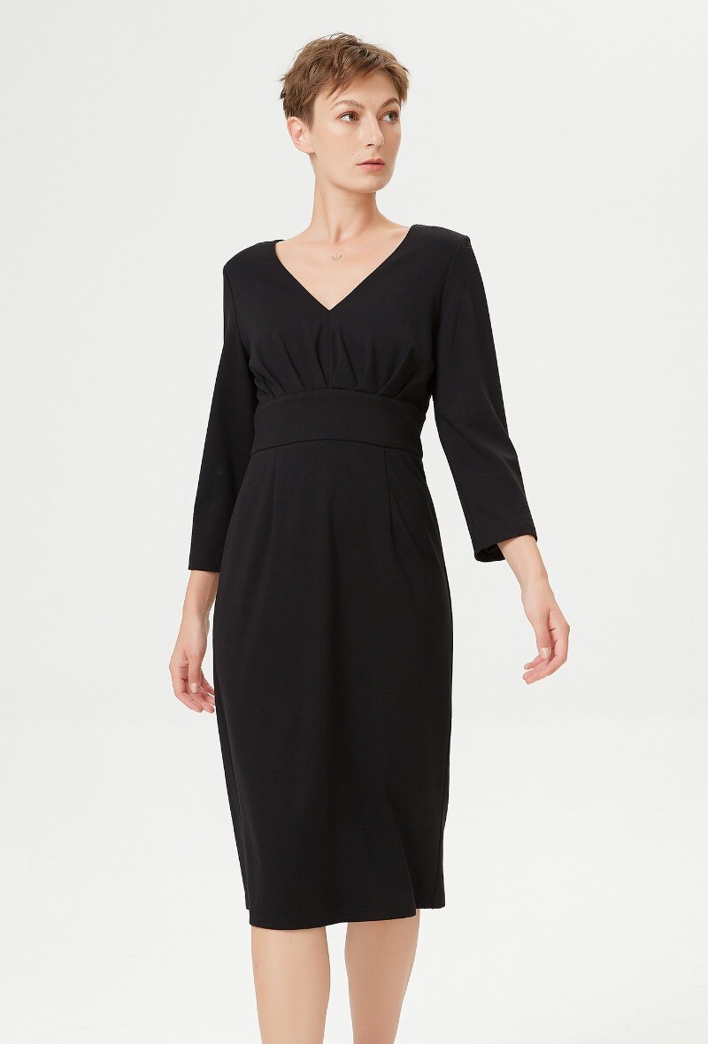 Wholesaler Smart and Joy - Fitted dress with V-neck and chest pleats