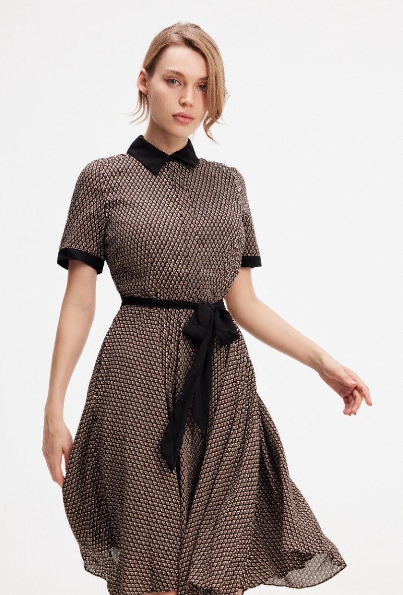 Mayorista Smart and Joy - Vestido camisero con cuello en contraste