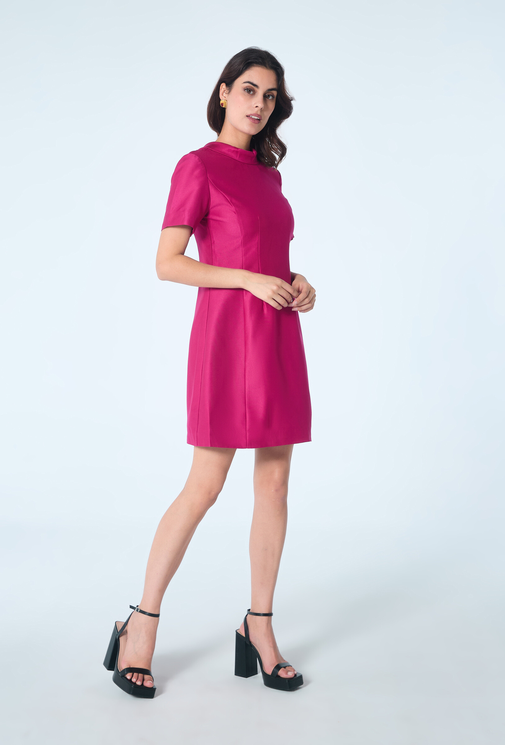 Grossiste Smart and Joy - Robe col V au dos et noeud papillon